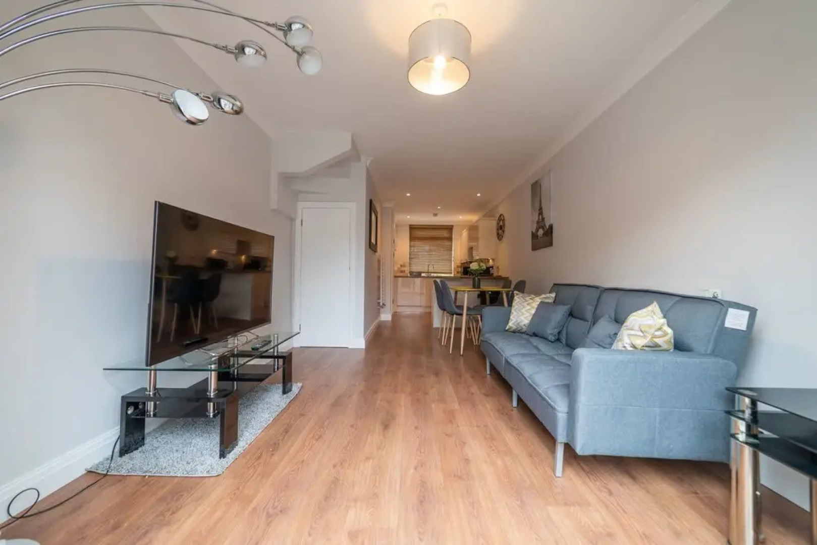 The Elk Suite Sasco Apartments