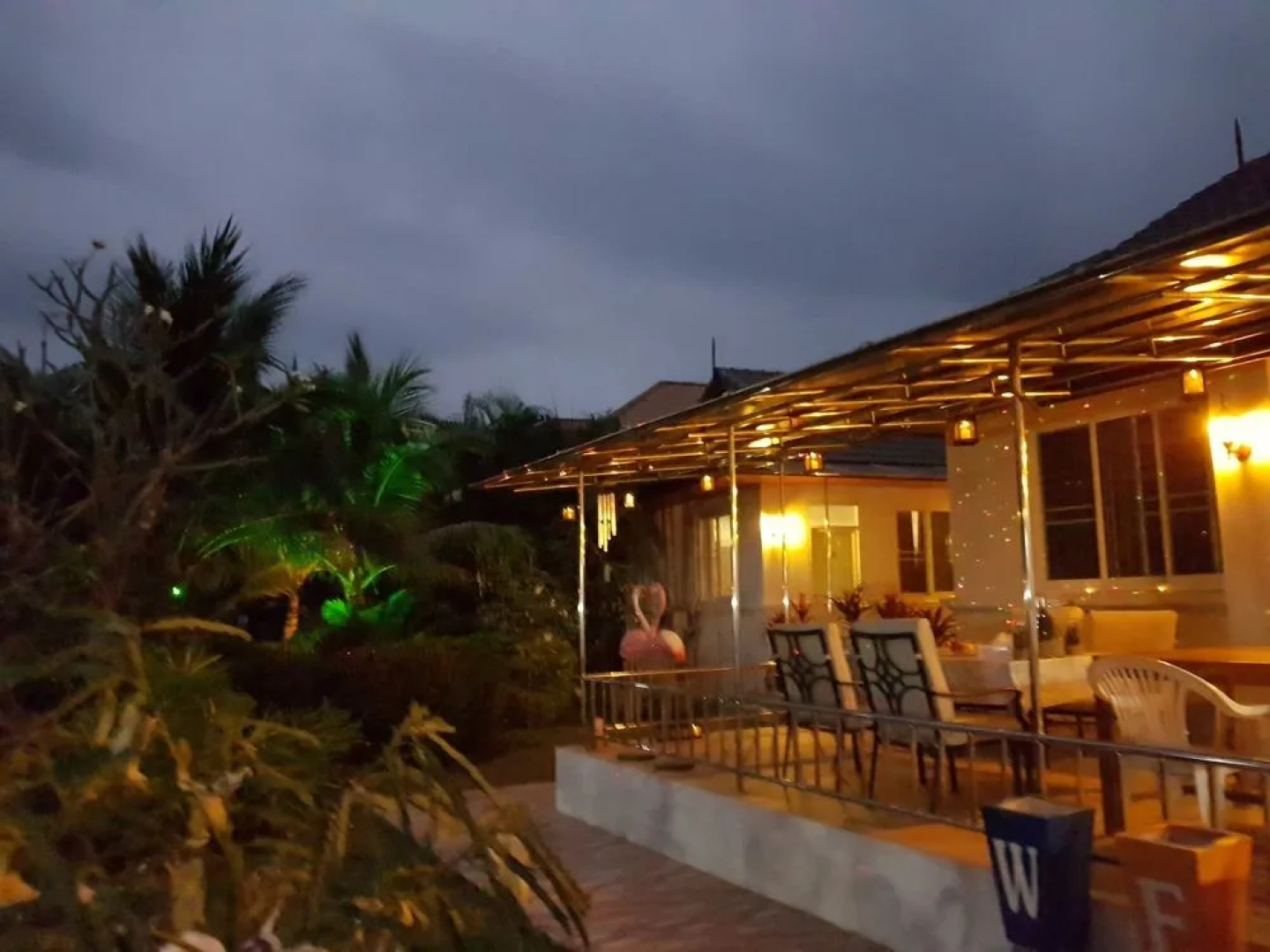 Nuch's Apple Guest House