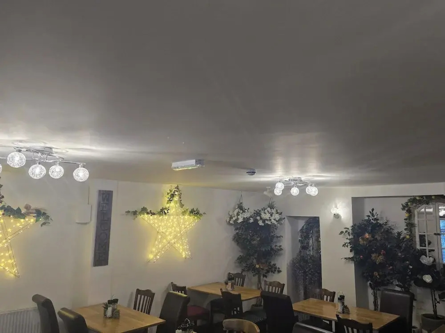 The Little Crown Inn