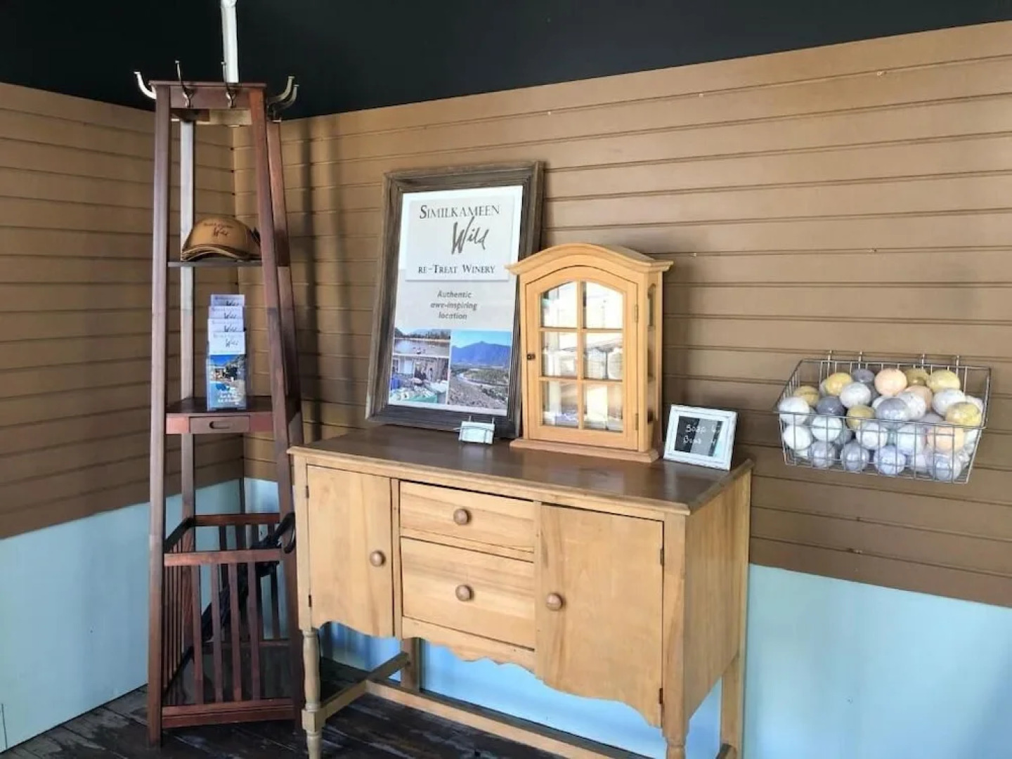 Similkameen Wild Resort & Winery