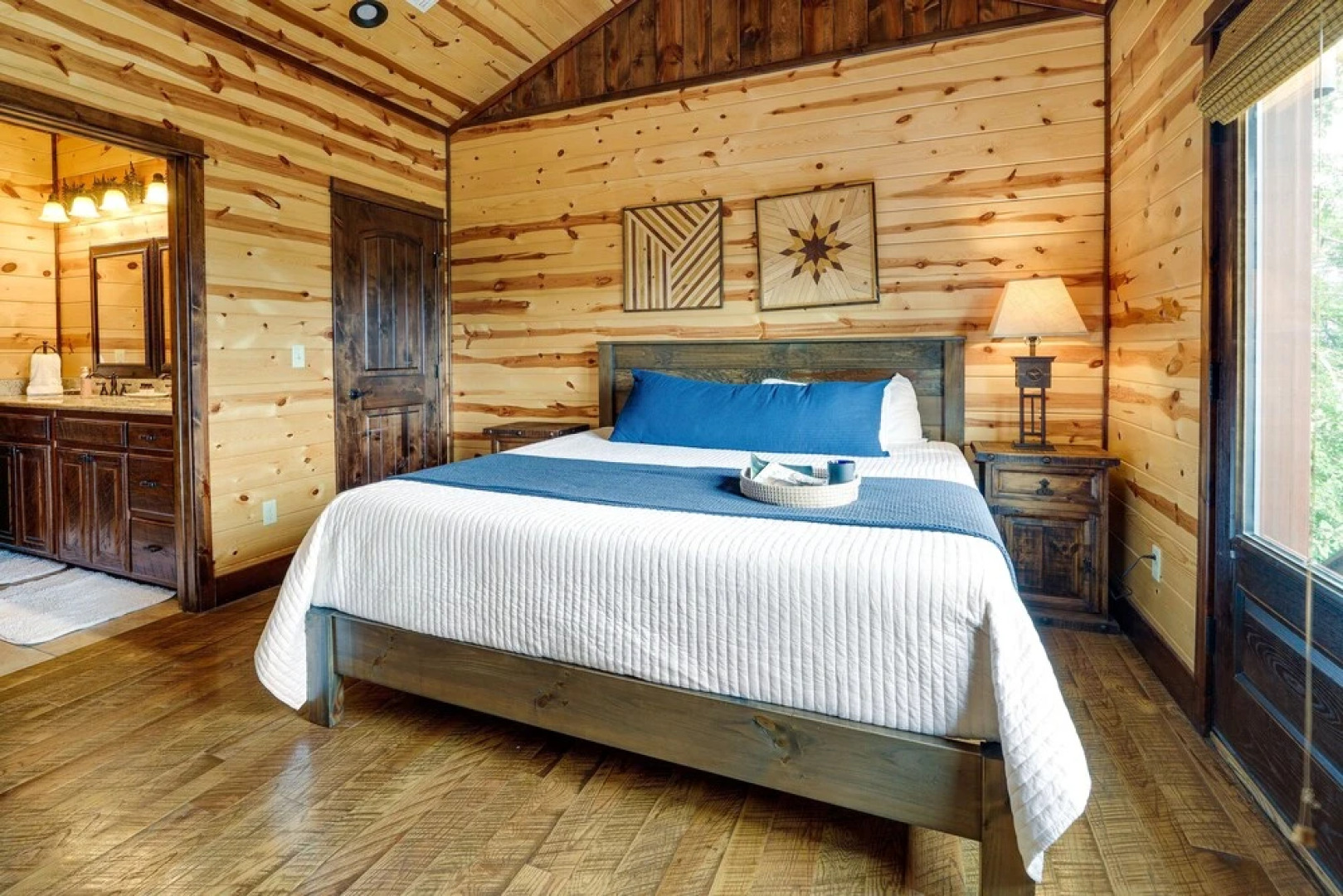 Broken Bow Cabin w/ Game Room & Private Hot Tub!