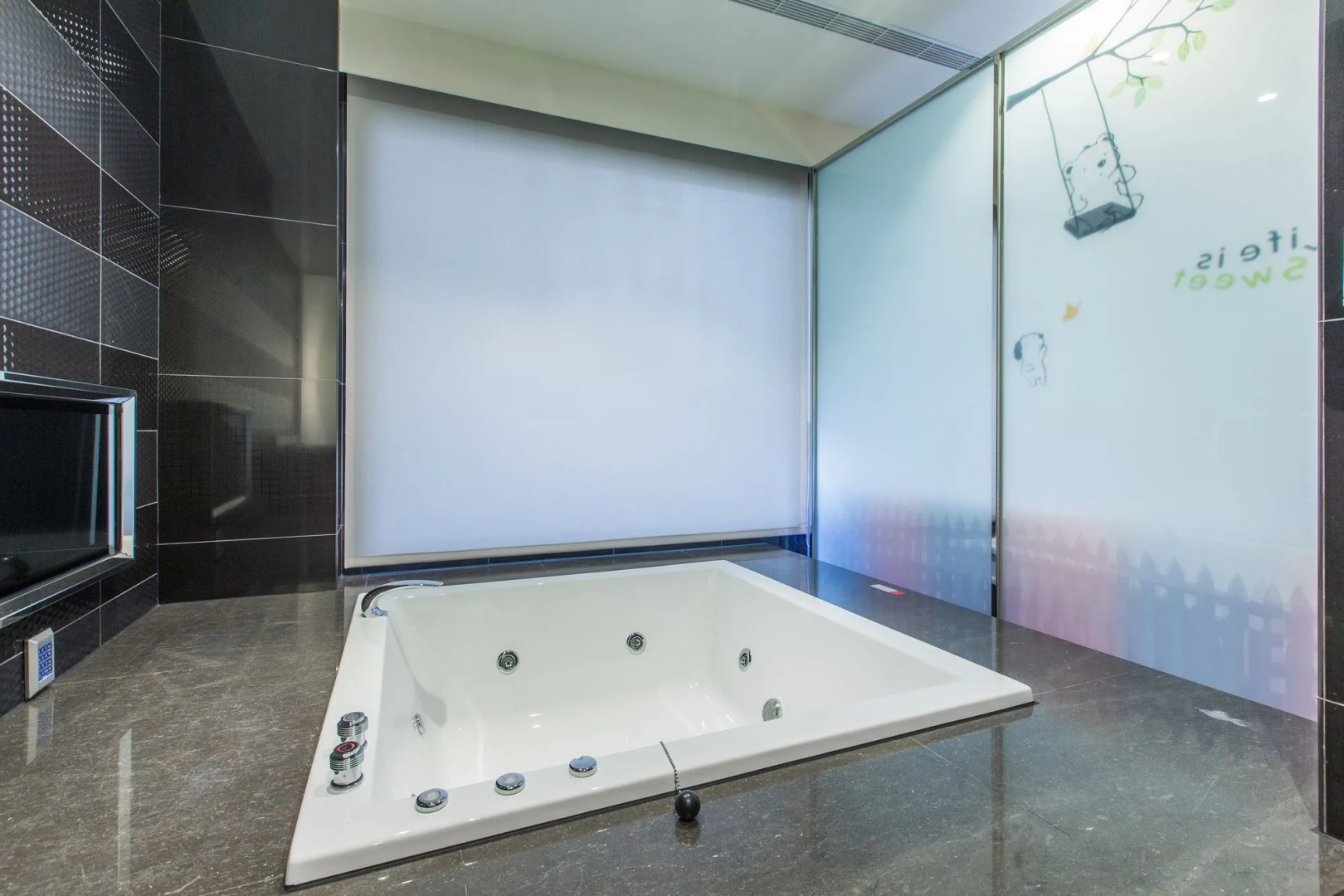 Sun Dialogue Hotel by Cosmos Creation