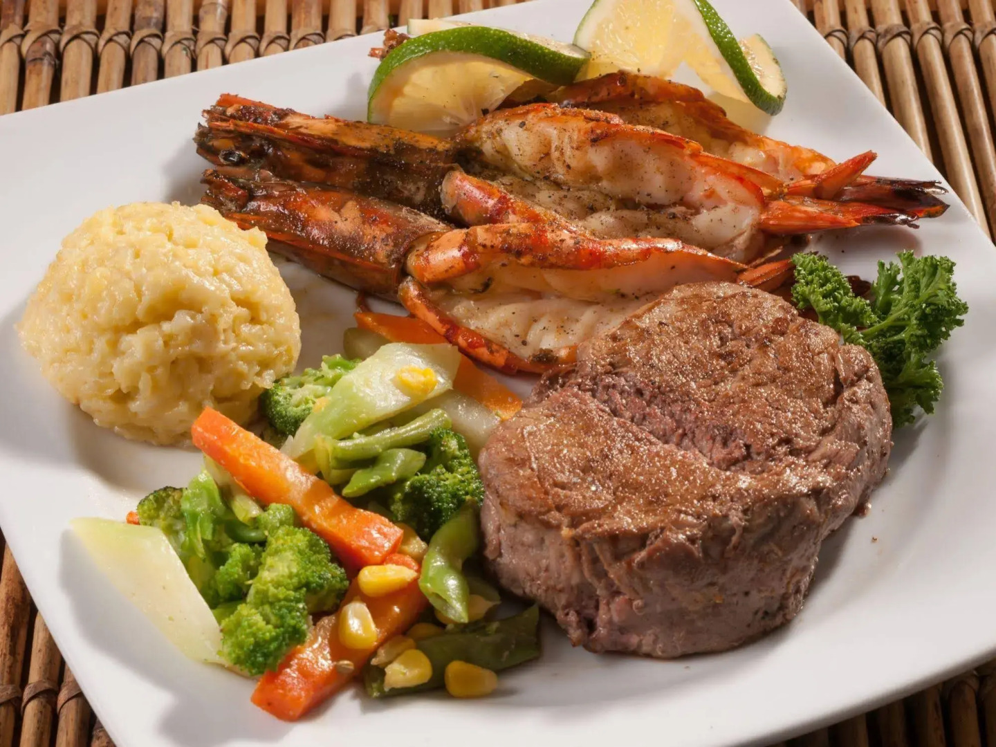 White Rock Waterpark and Beach Hotel