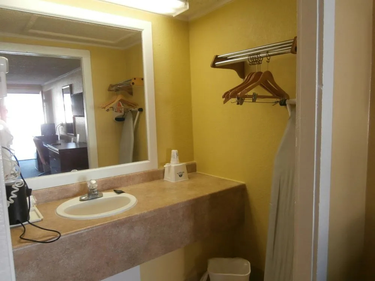 Americas Best Value Inn Conyers