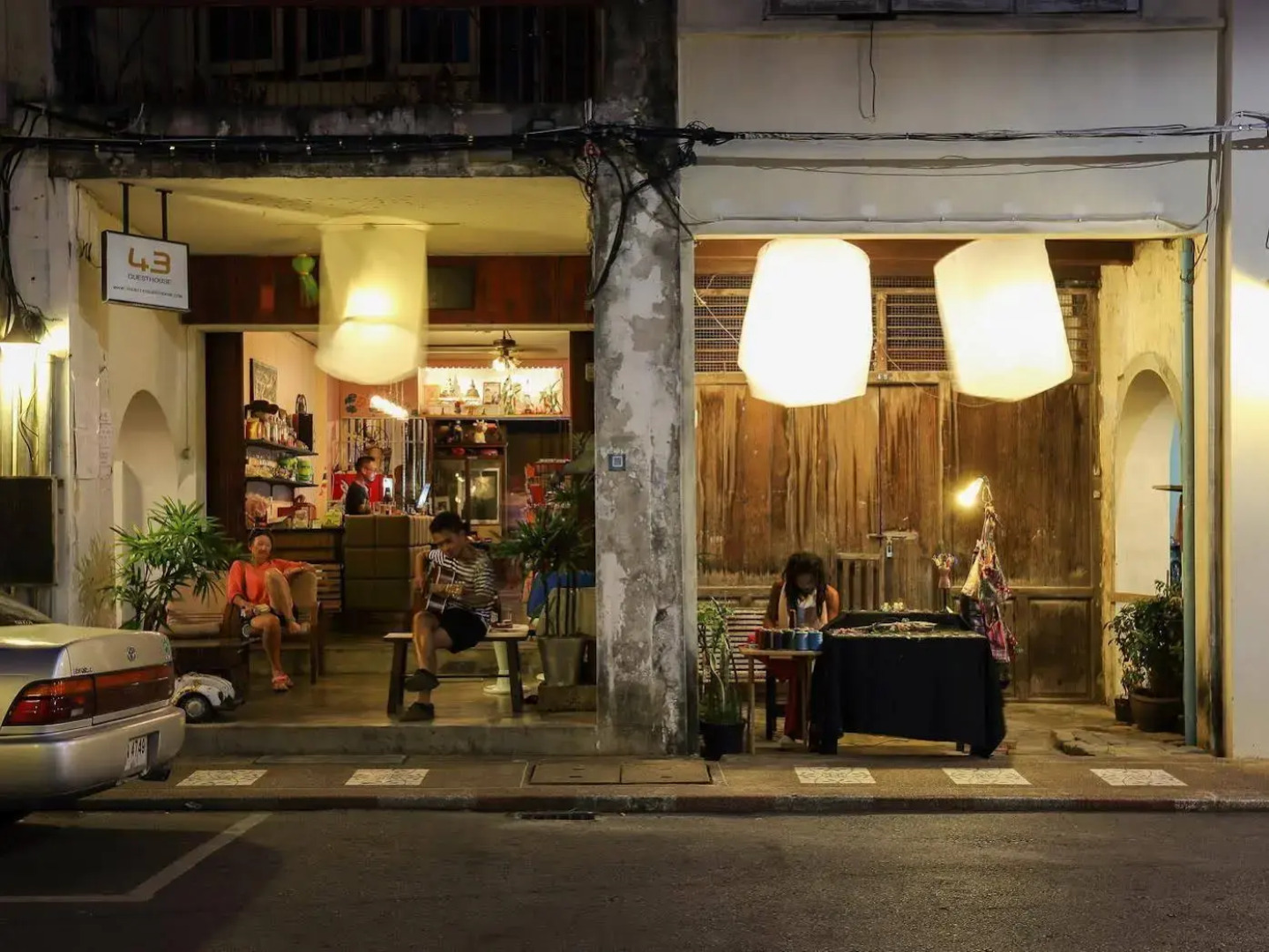 Phuket 43 Guesthouse