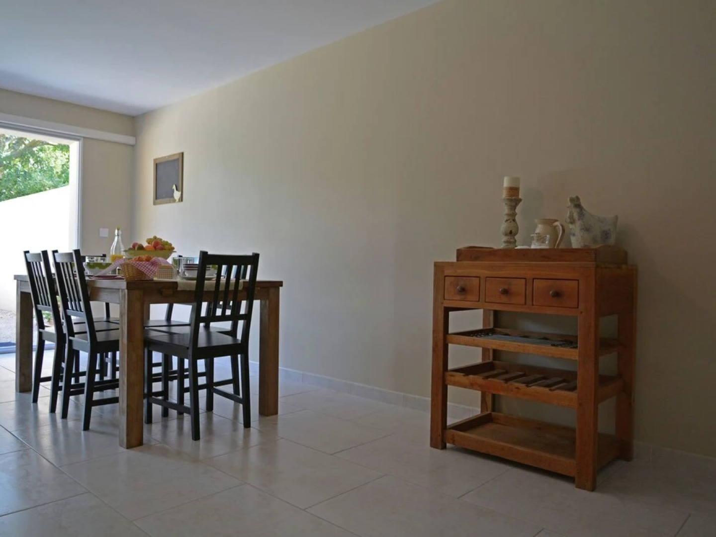 Sun-kissed Villa in Carpentras With Swimming Pool