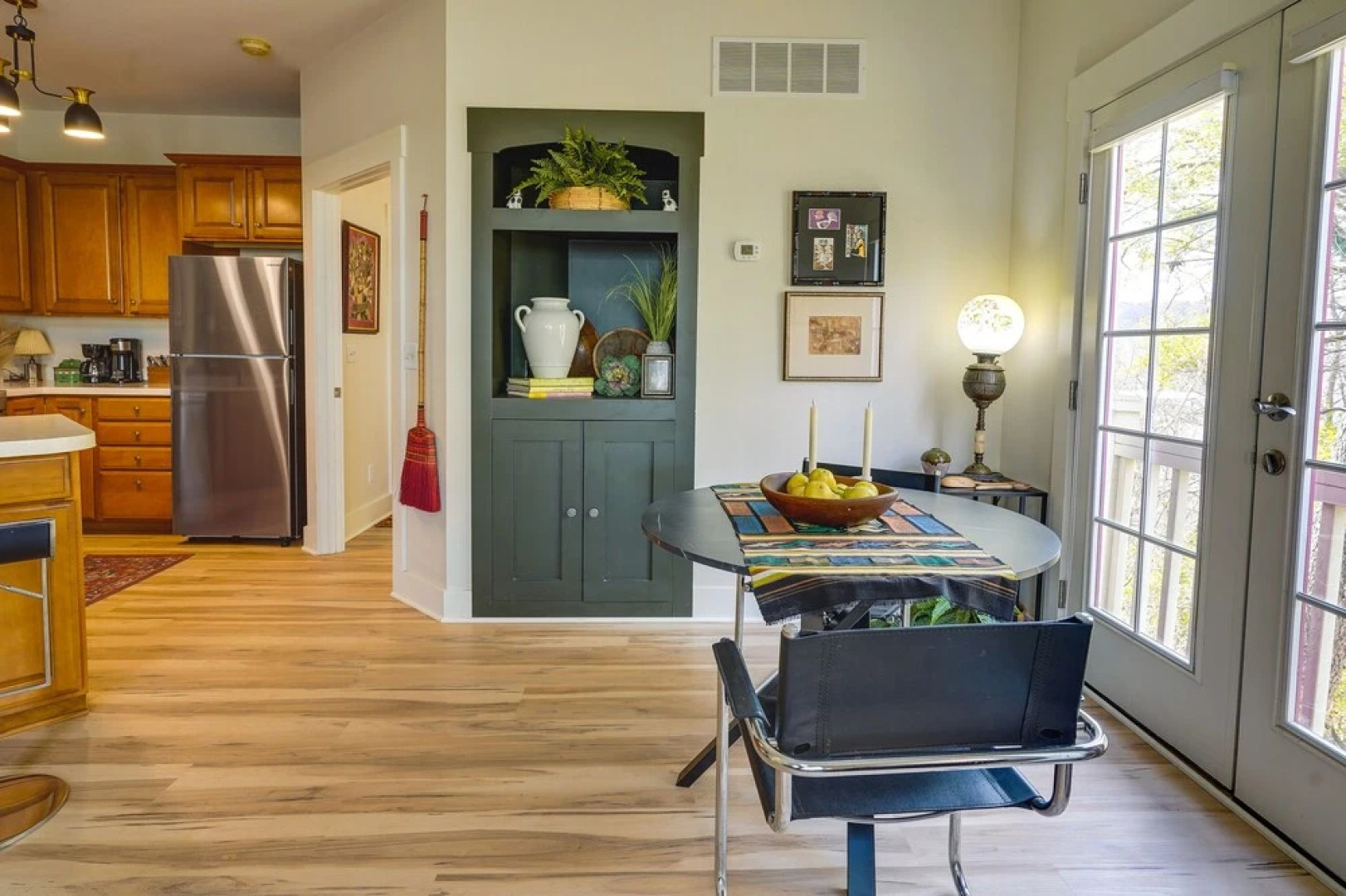 Charming Granville Home w/ Porch - Walk Downtown!