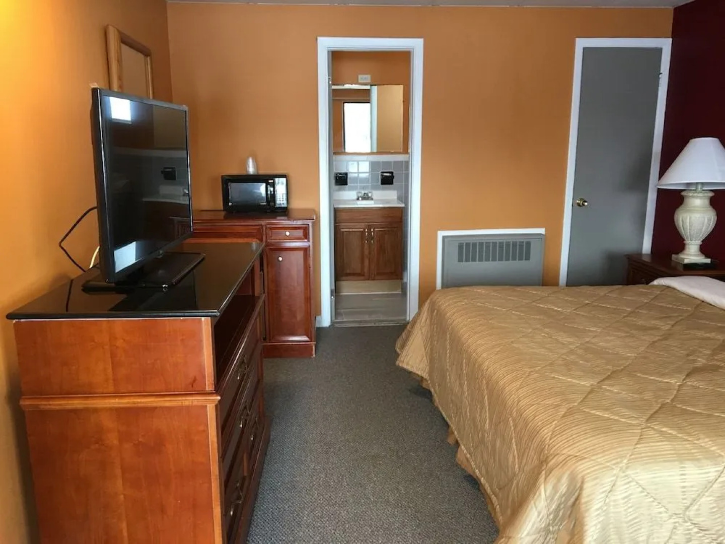 Town House Motel Inn