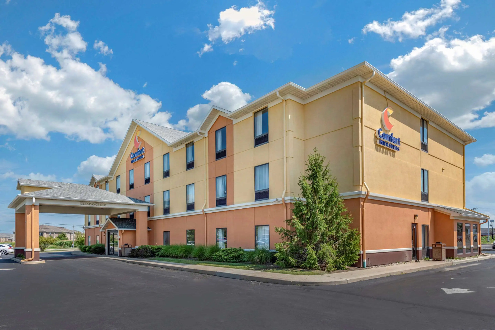 Comfort Inn & Suites Muncie Near University