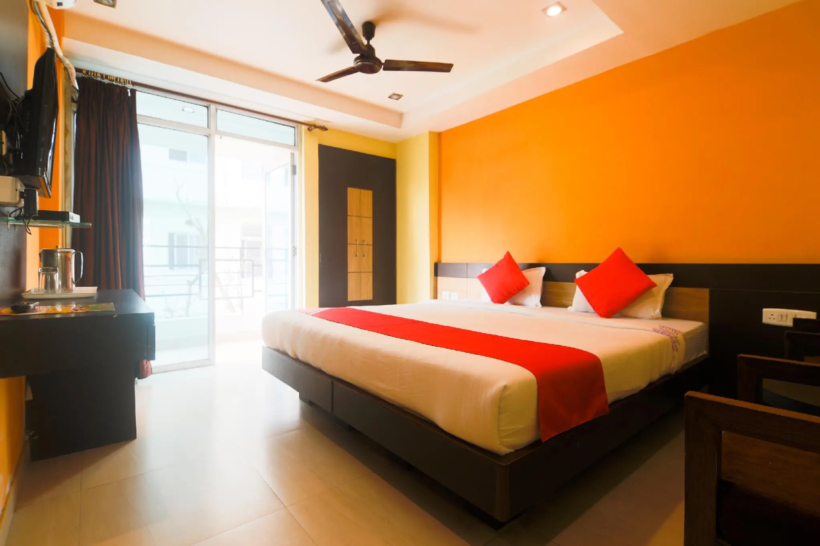 OYO 18901 Hotel Sunview International