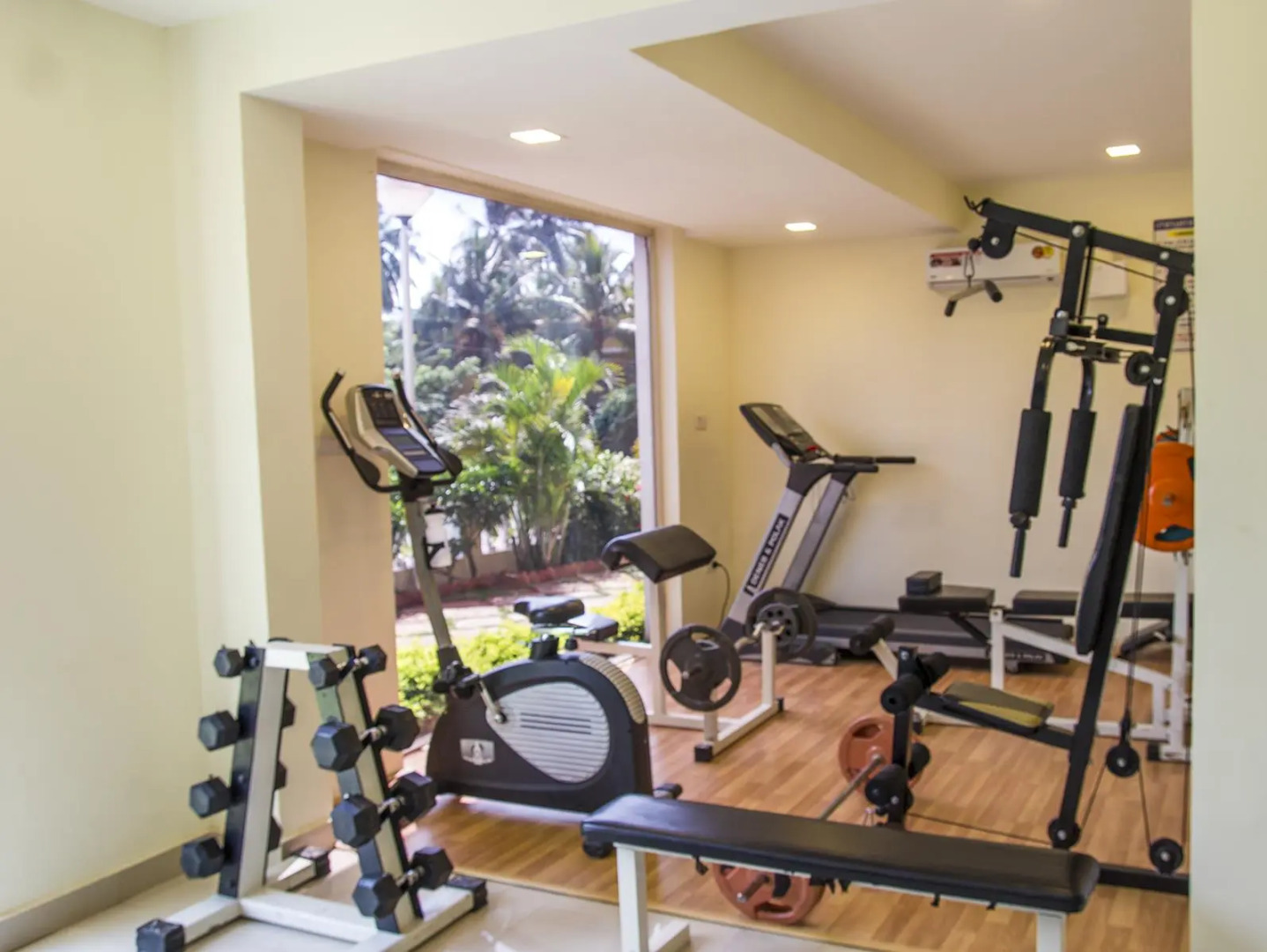 The Golden Suites & Spa