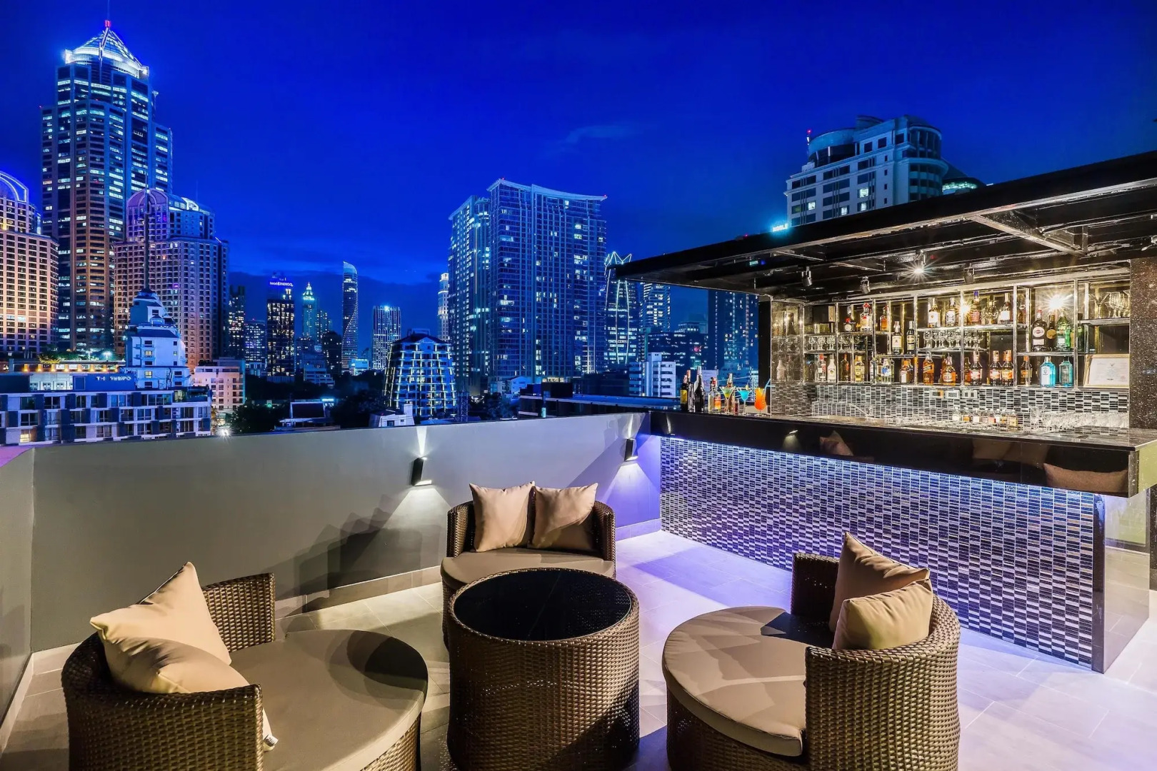 SureStay Plus Hotel by Best Western Sukhumvit 2