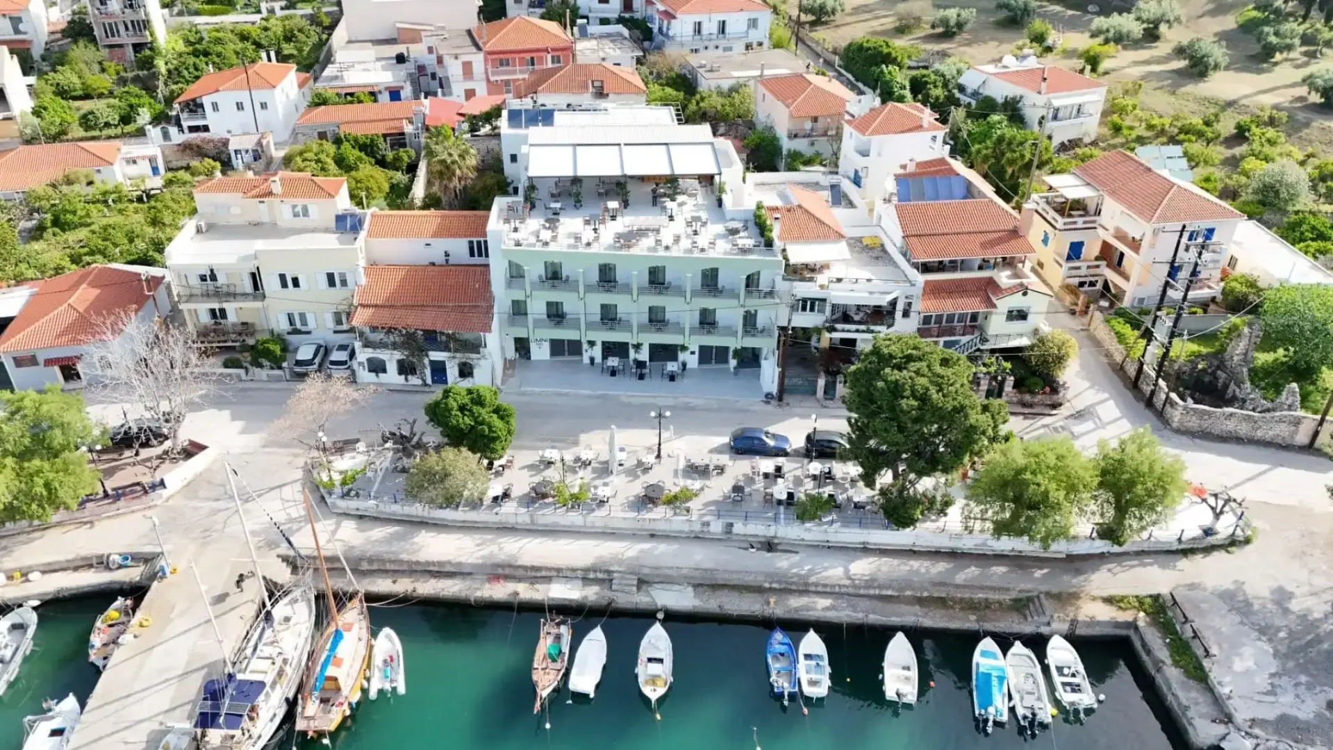 LIMNI Boutique Experience Hotel