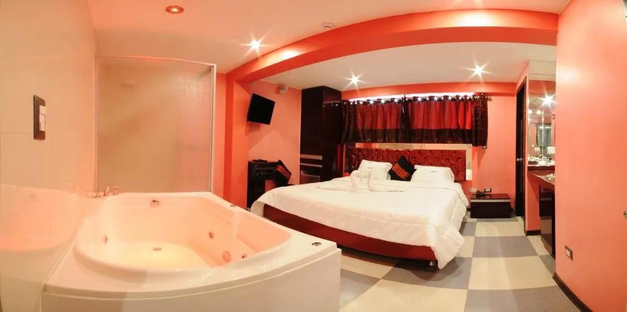 Qollana Business Hotel