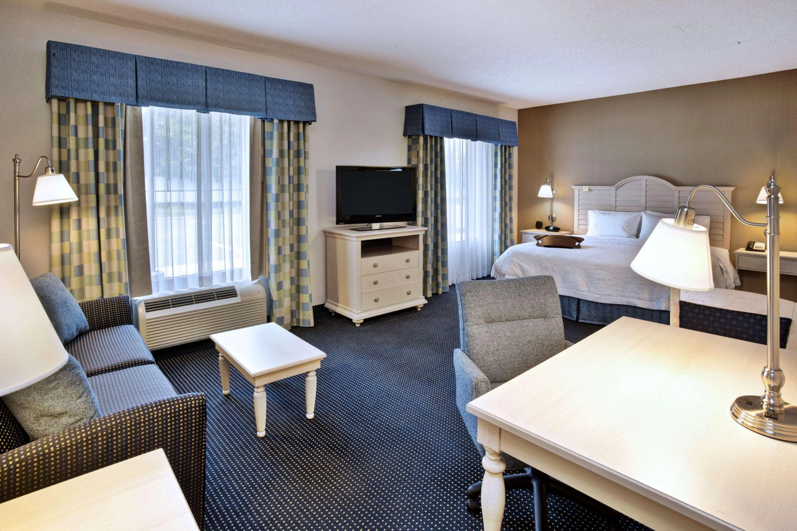 Hampton Inn & Suites Cape Cod-West Yarmouth