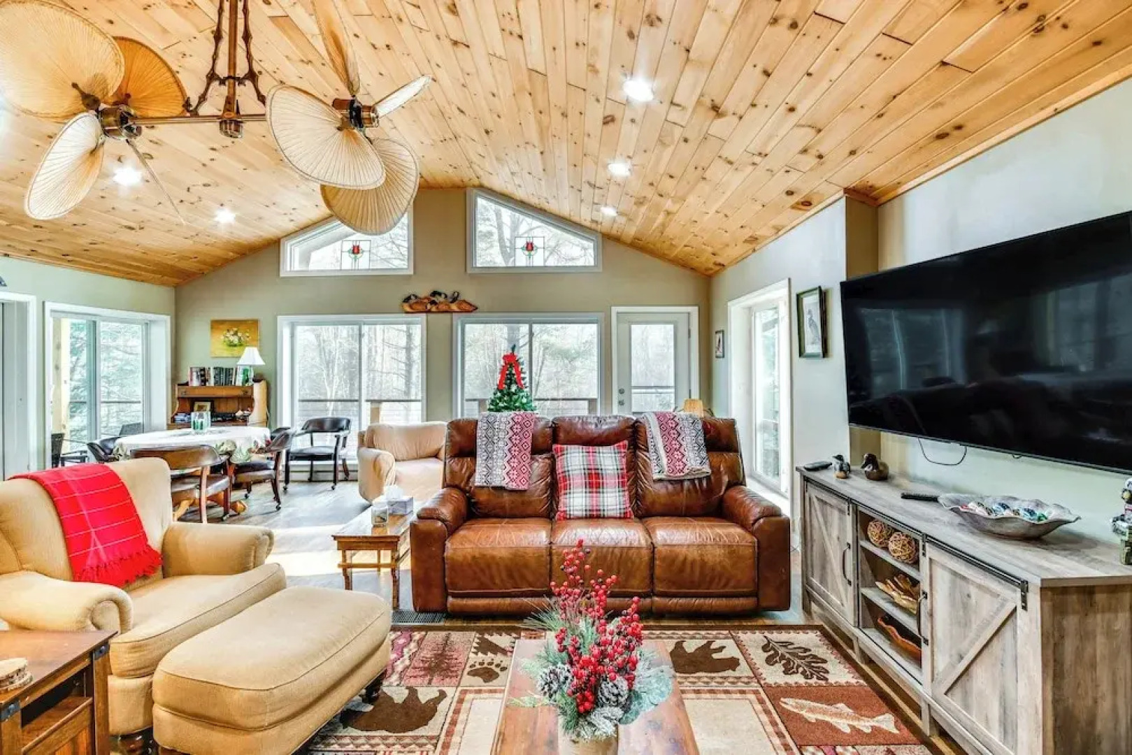 Riverfront Newland Home w/ Pool & Golf Club Access