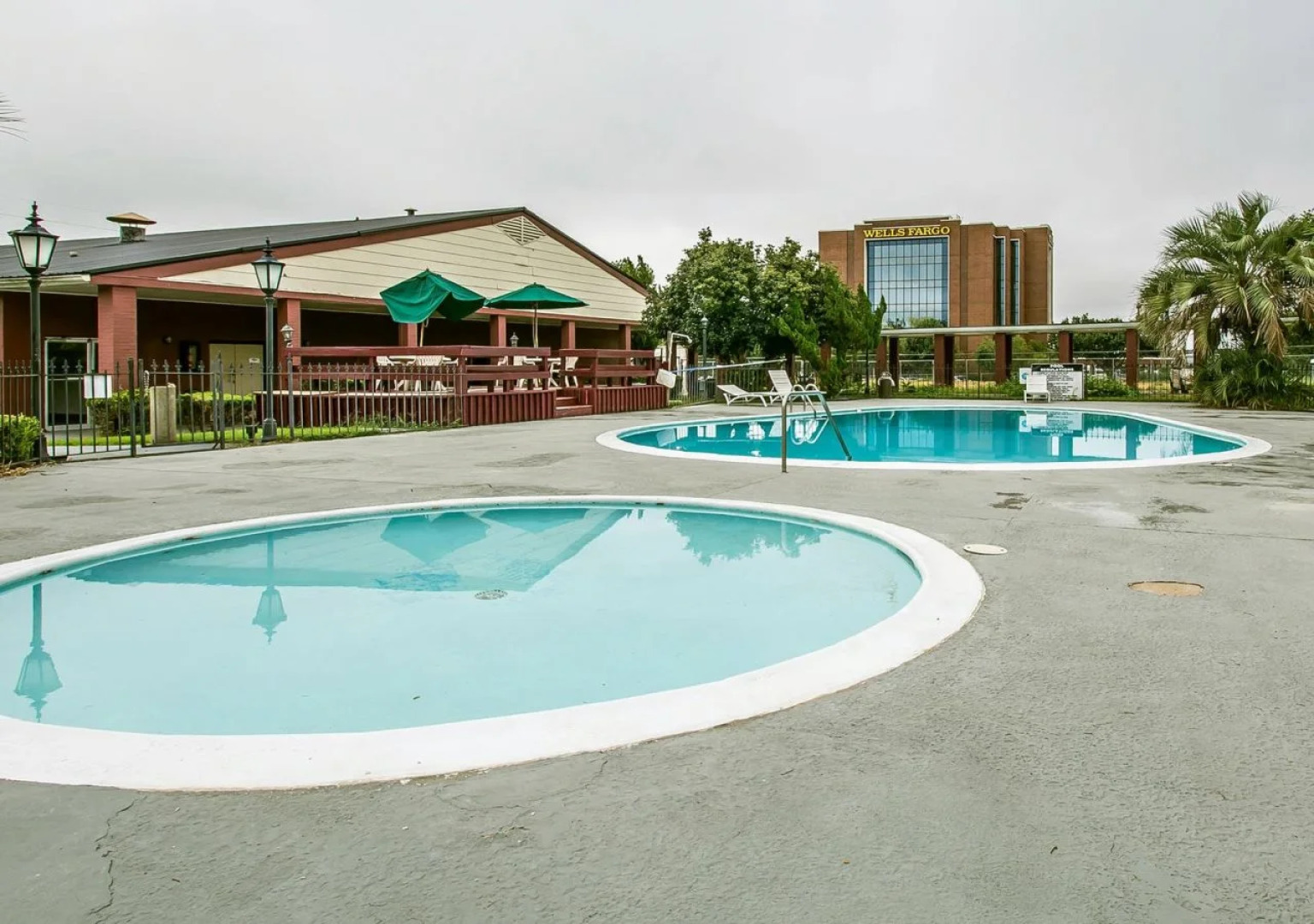 Days Inn by Wyndham Dothan