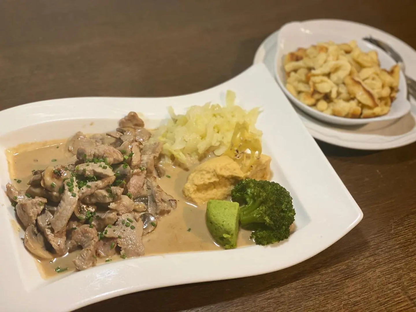 Logis Hôtel Au Lion Rouge