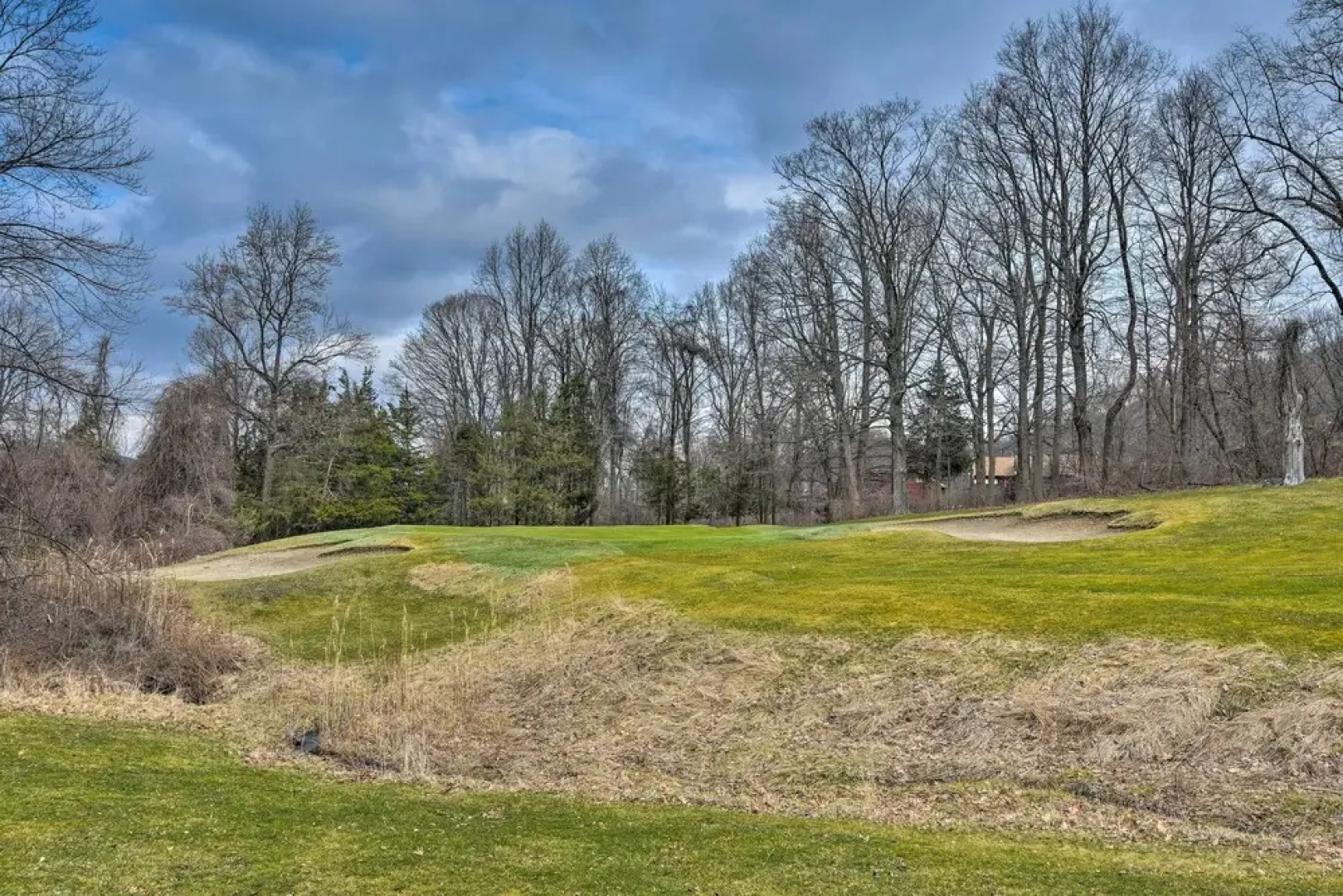 Vernon Township Home w/ Deck on Golf Course