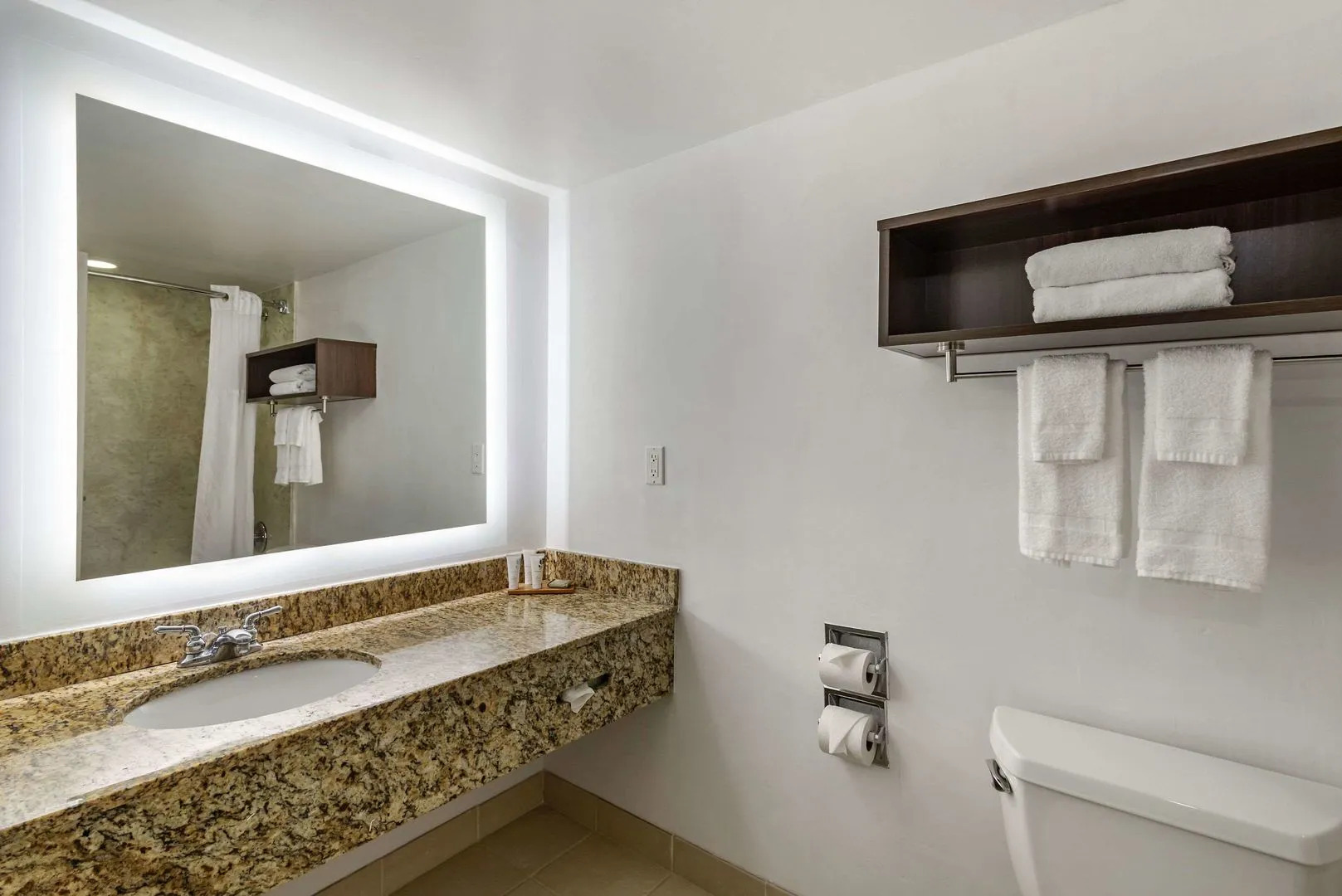 Country Inn & Suites by Radisson, Atlanta Galleria/Ballpark, GA