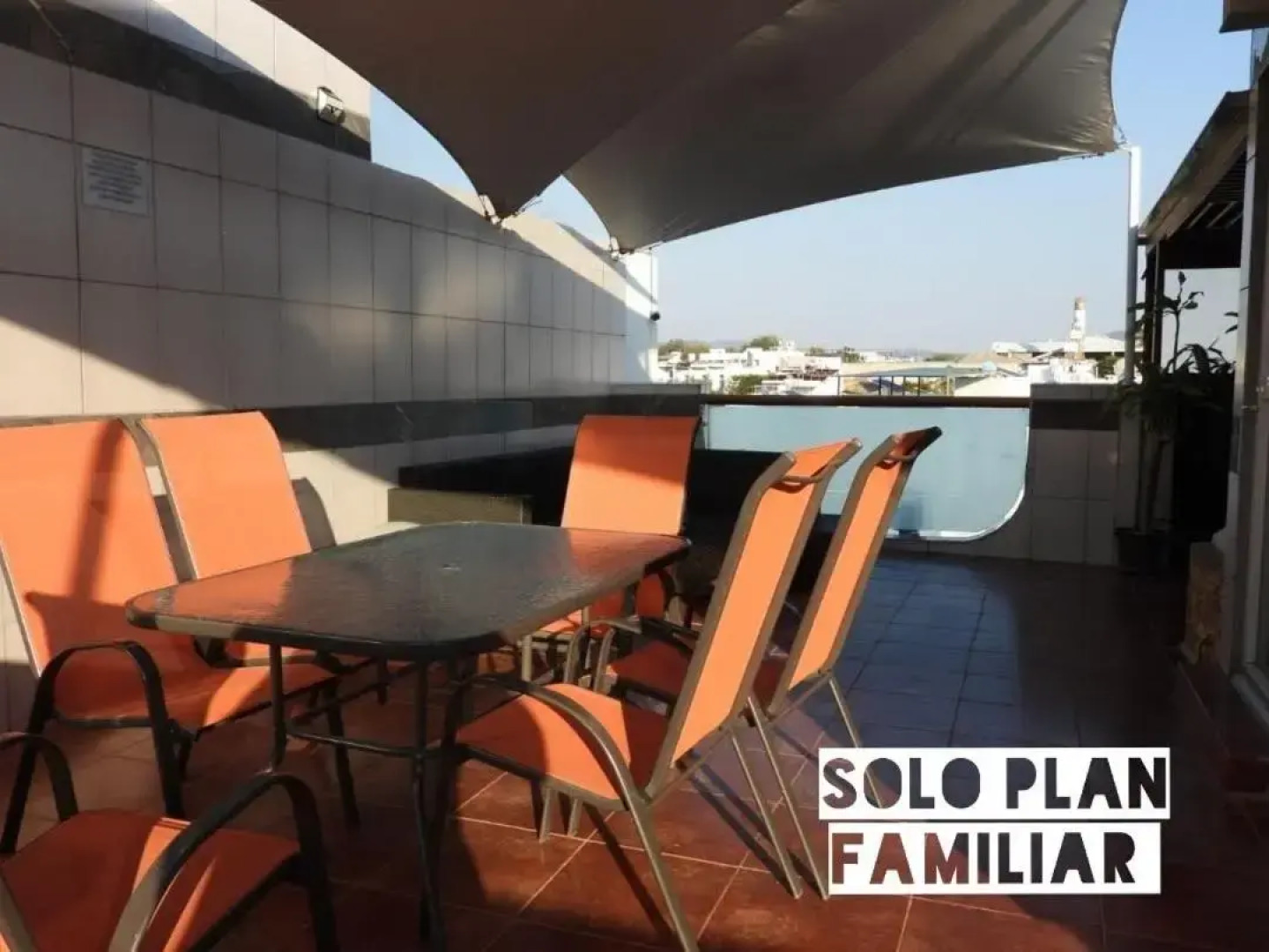 Bonita Casa en Condominio con Alberca y Acceso al Lago