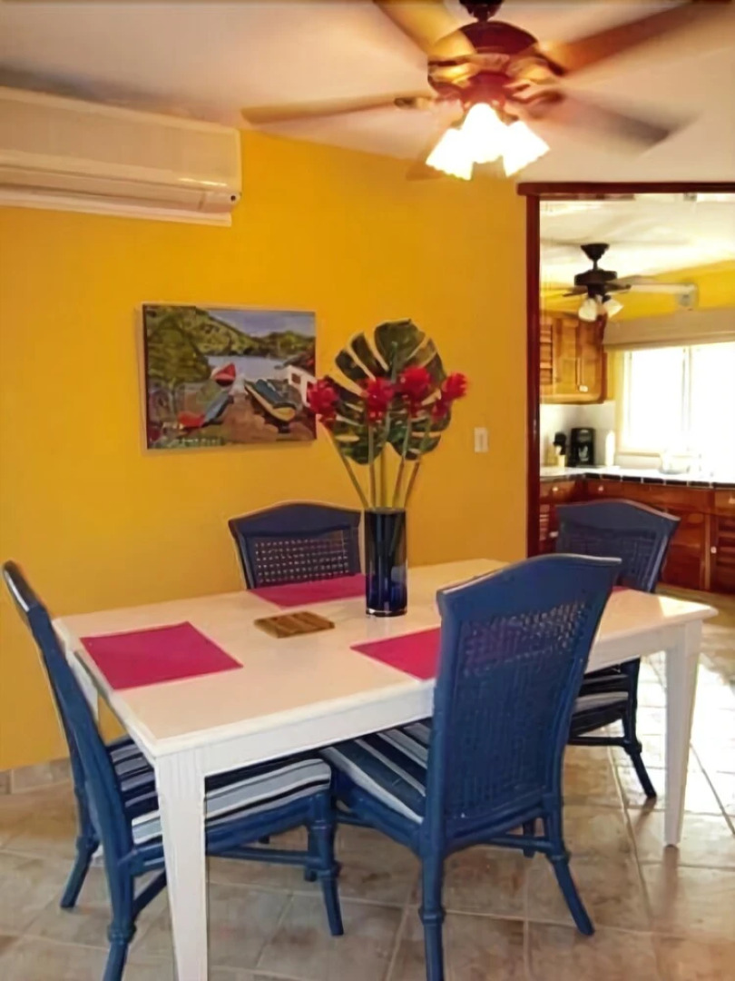 Beautiful Apartment with Golf Cart