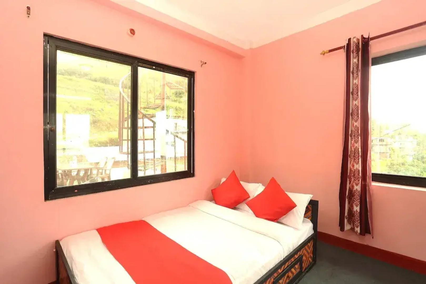 SPOT ON 627 Potala Top View Restaurant