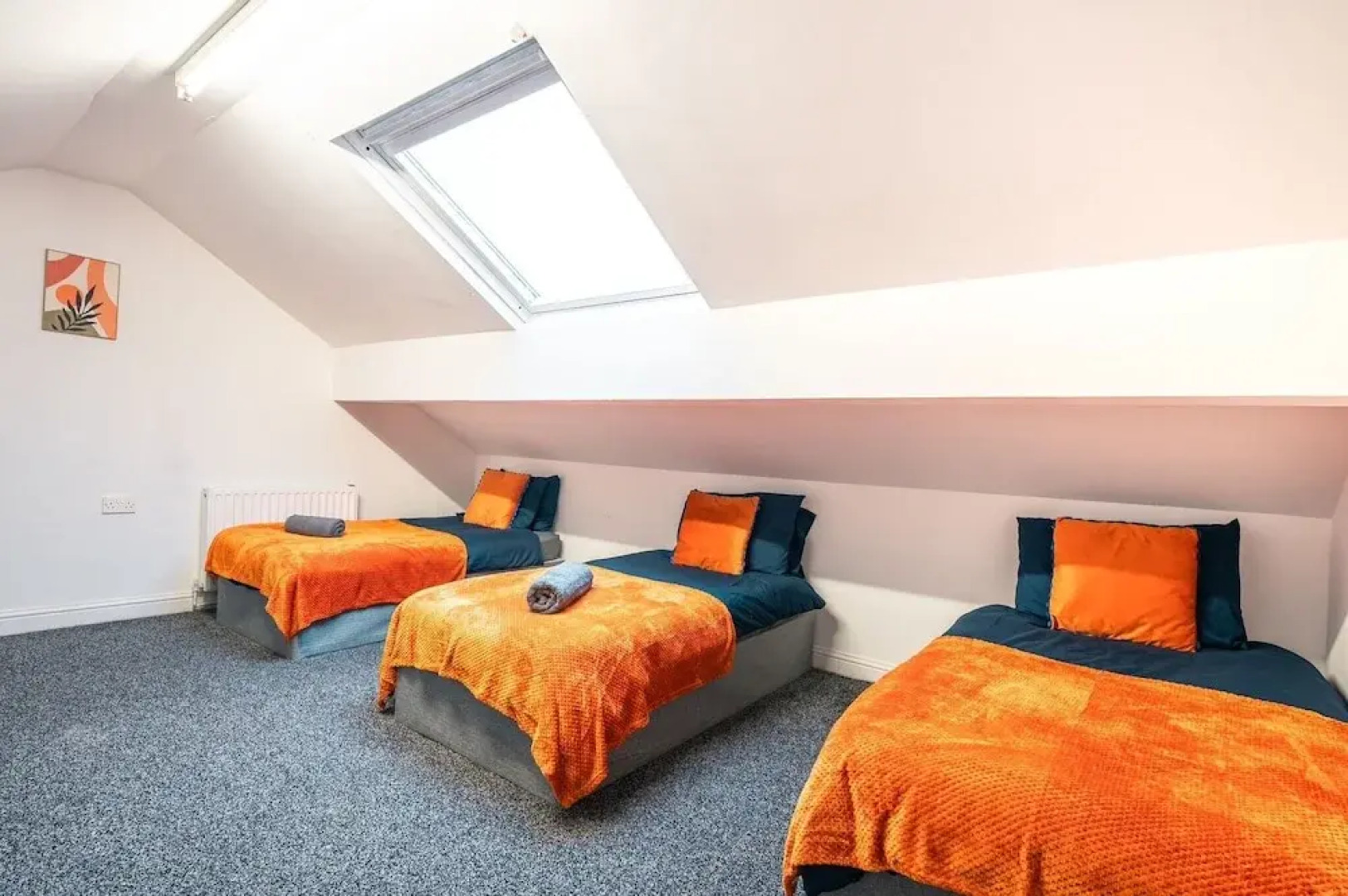 Rochdale Retreat - Spacious 4-bed House 8 Beds