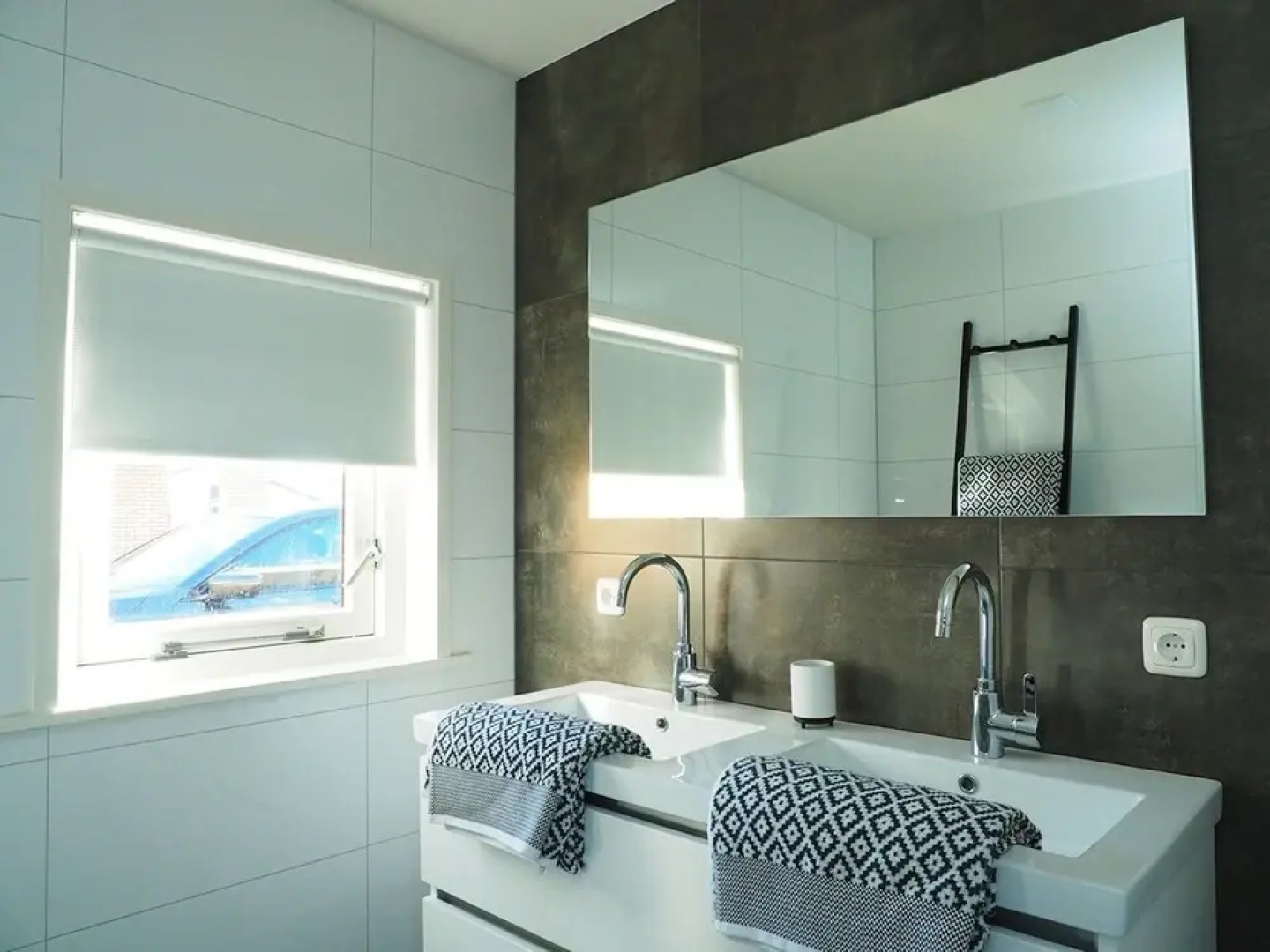 Modern Furnished Holiday Home With a Private Jetty in Lemmer