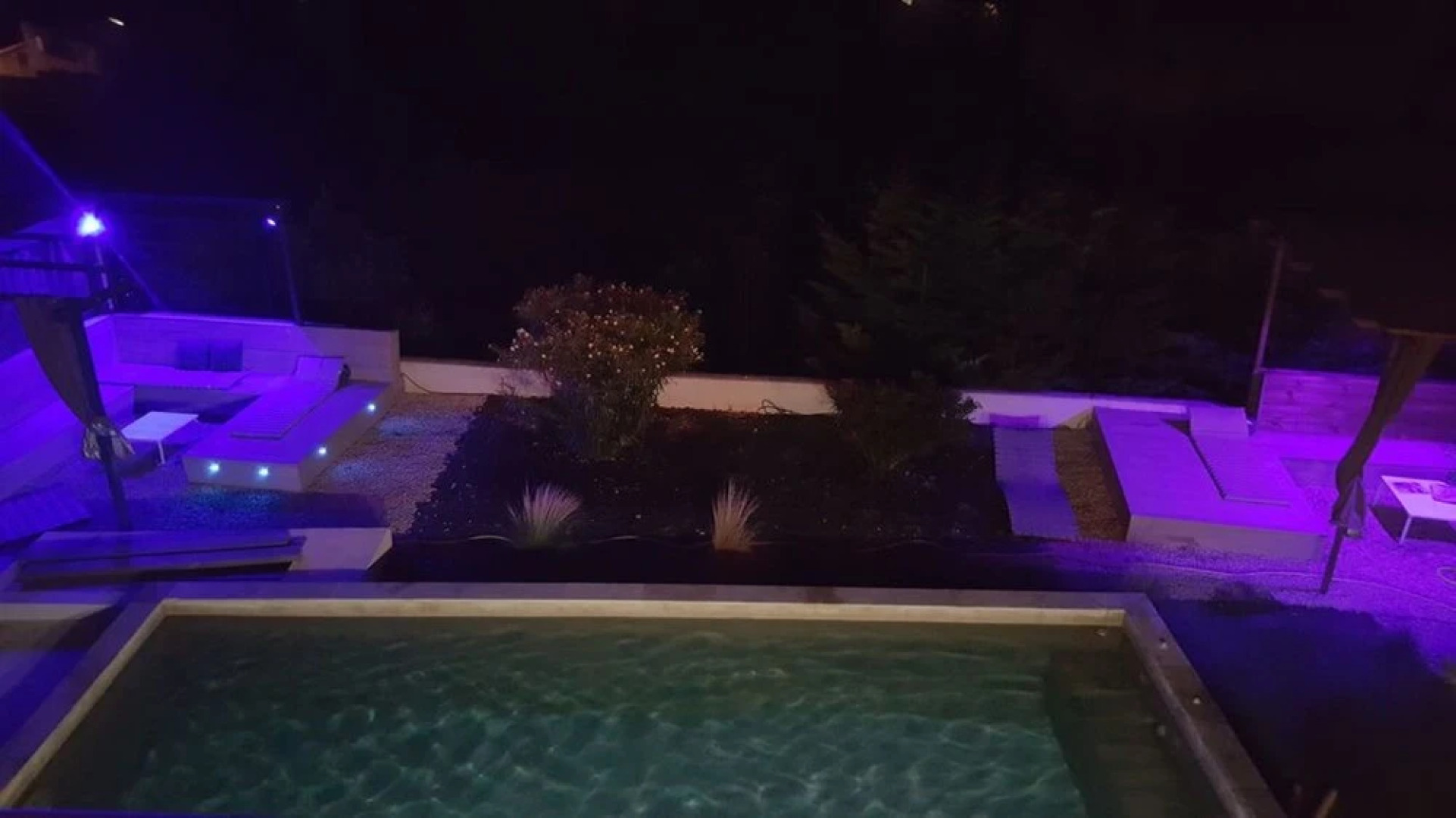 Studio in Villeneuve-lès-avignon, With Wonderful Mountain View, Pool A