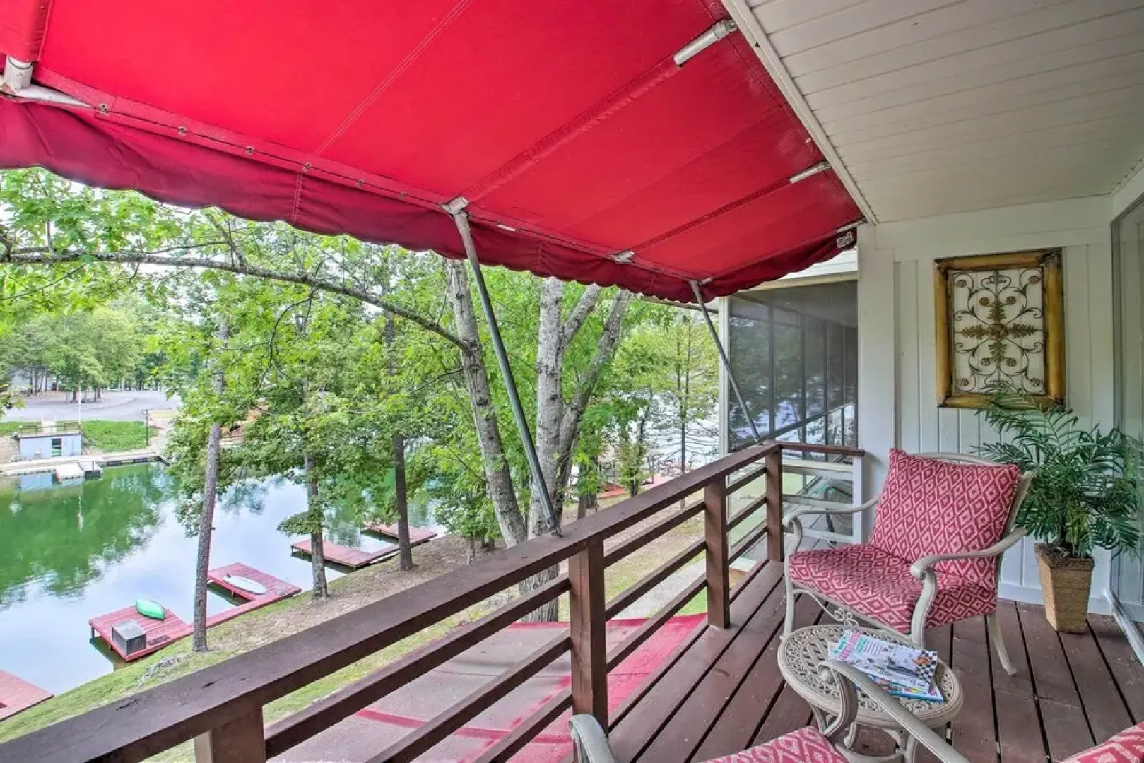 Townhome on Lake Desoto: Deck + Water Views!
