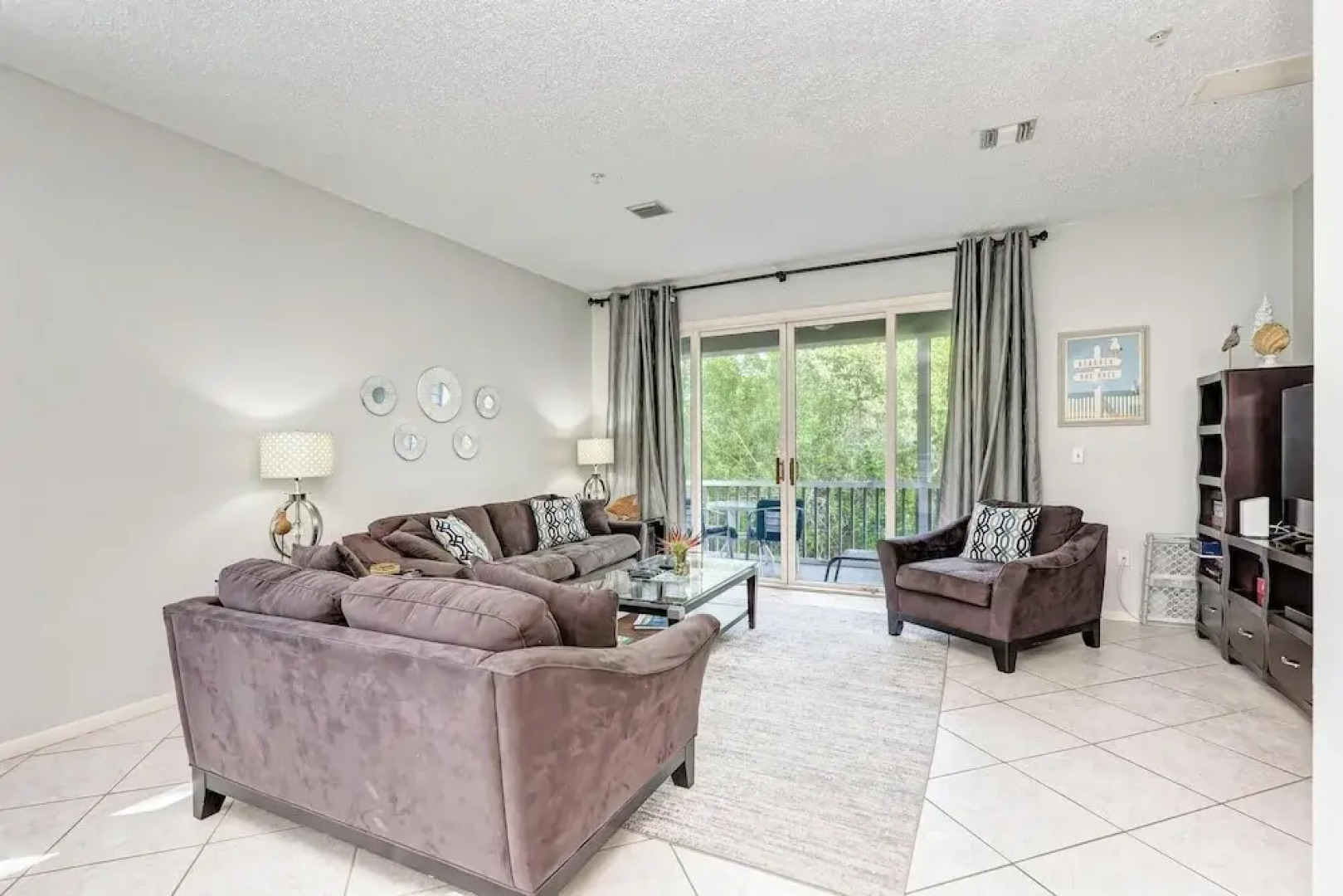 Longboat Key Cedars Beach House-pet Friendly-2 Minute To The Beach