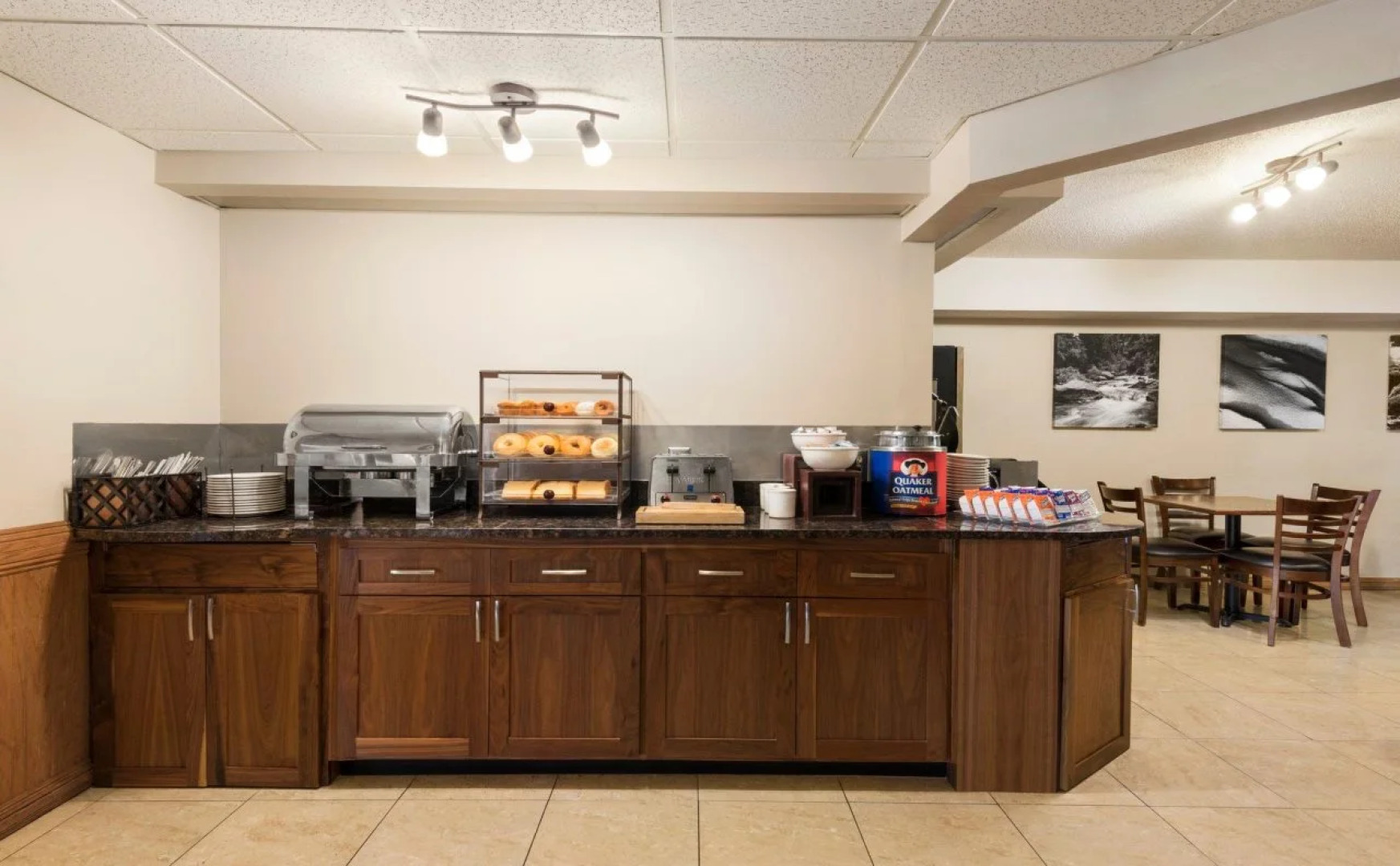 Country Inn & Suites by Radisson, Northfield, MN