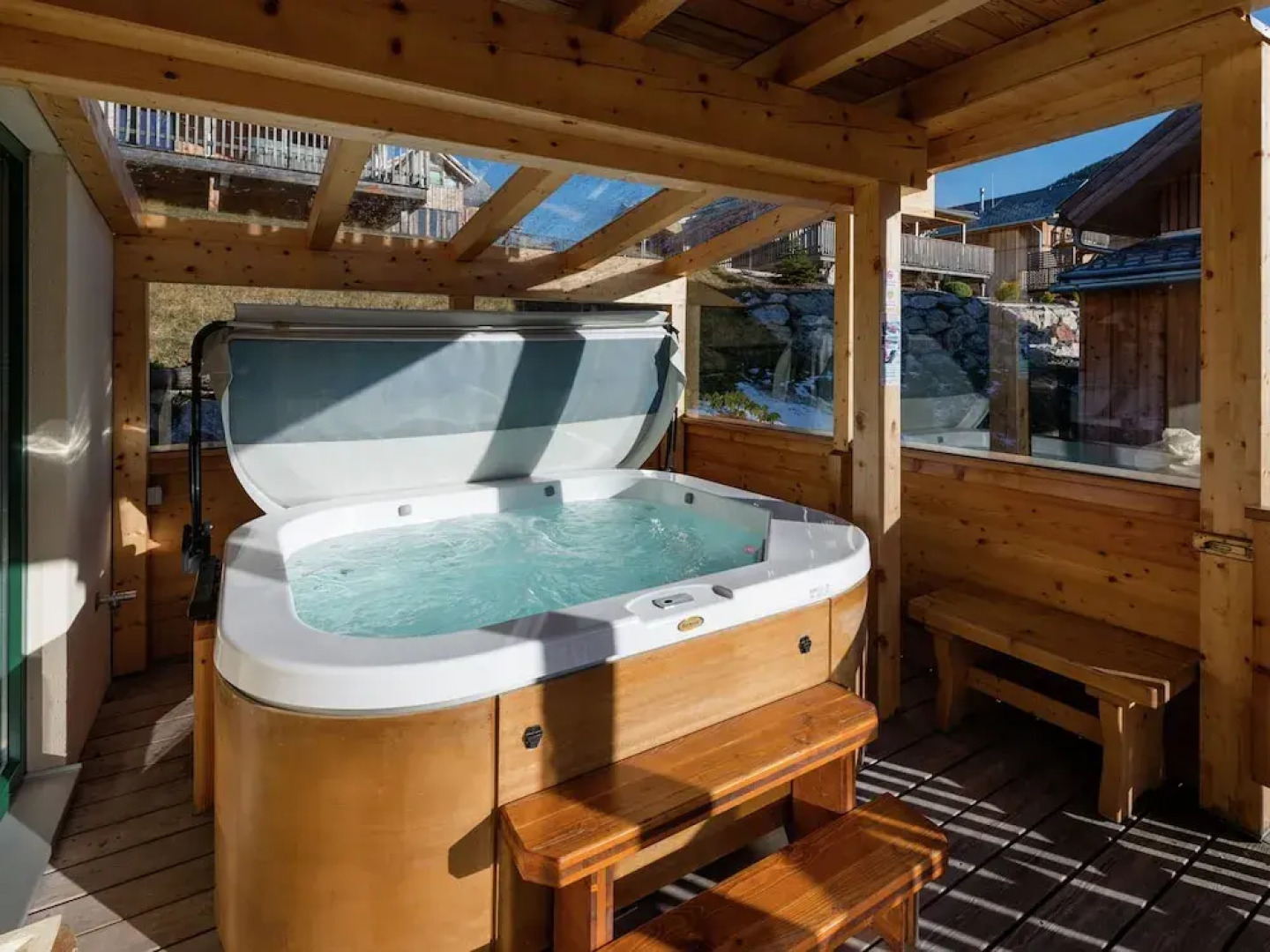 Luxurious Chalet in Hohentauern With Jacuzzi Near Lake