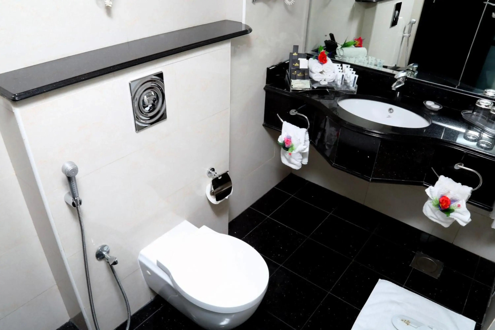 Royal Grand Suite Hotel