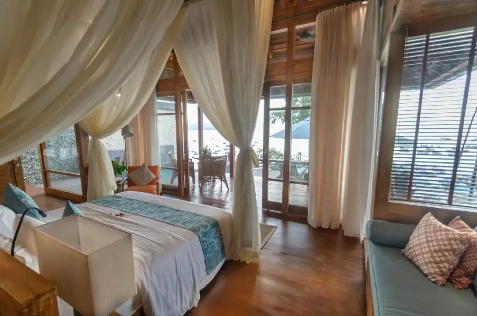 Bayview Gardens Hotel & Viewpoint