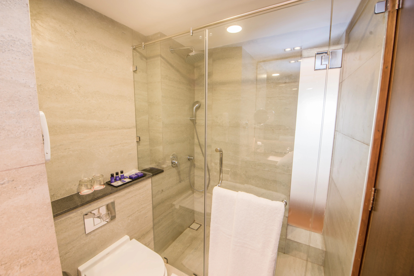 Vivanta Colombo, Airport Garden