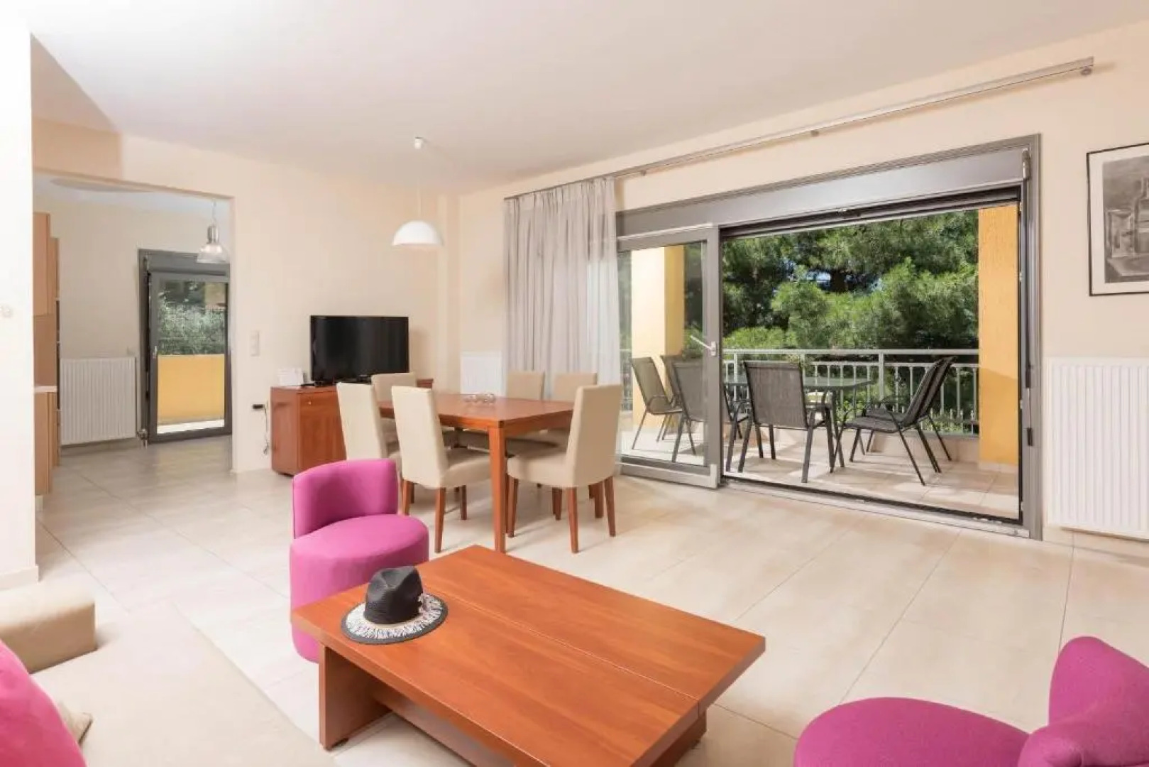 Louloudis Pool Villa