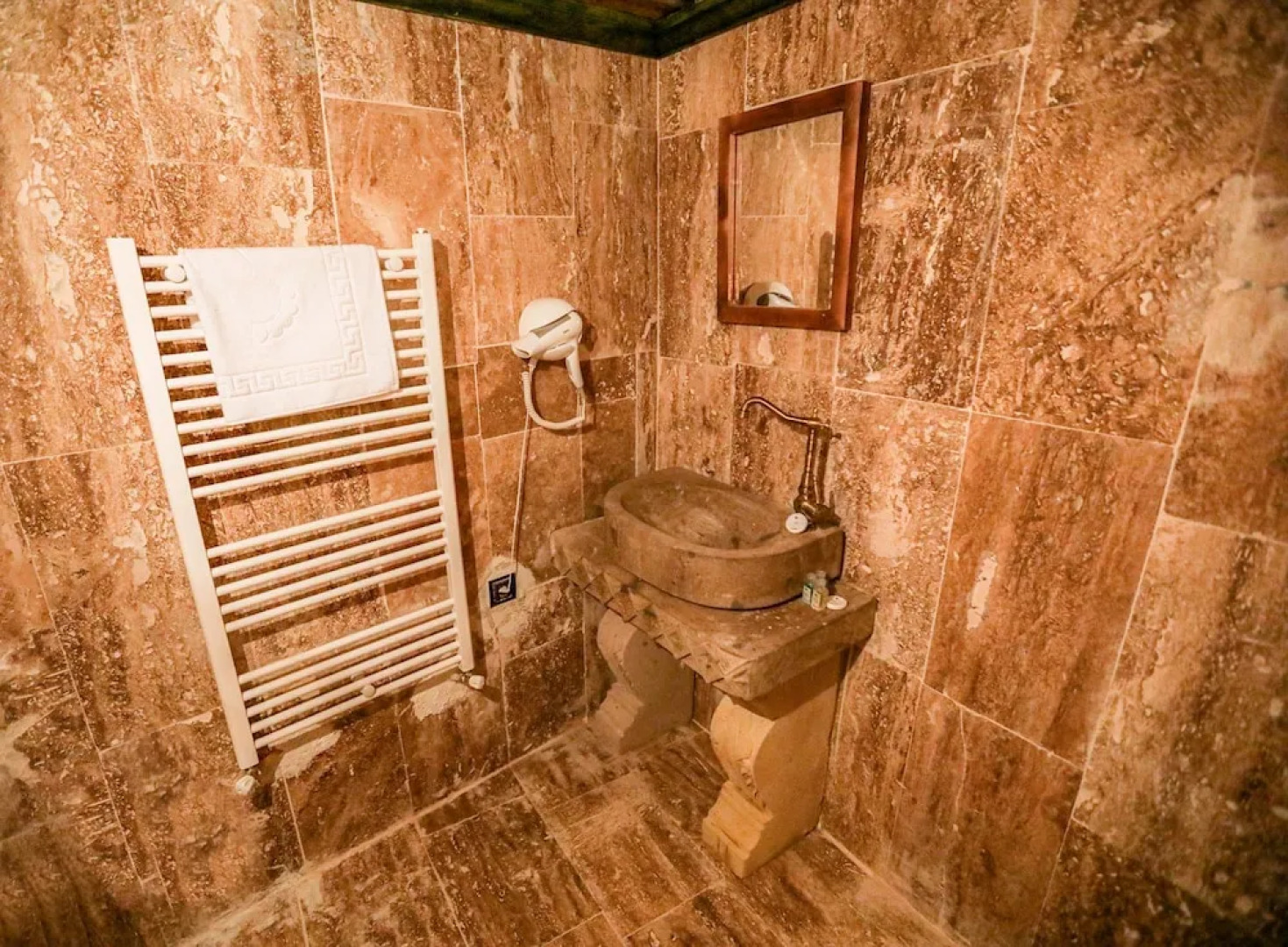 Mahperi Cappadocia Cave