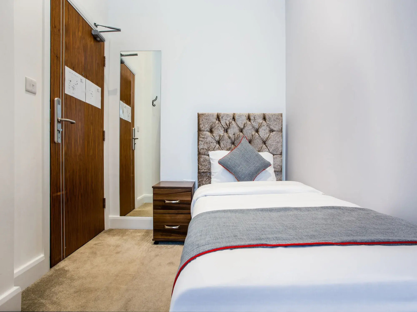 OYO The Arch, Wembly Stadium