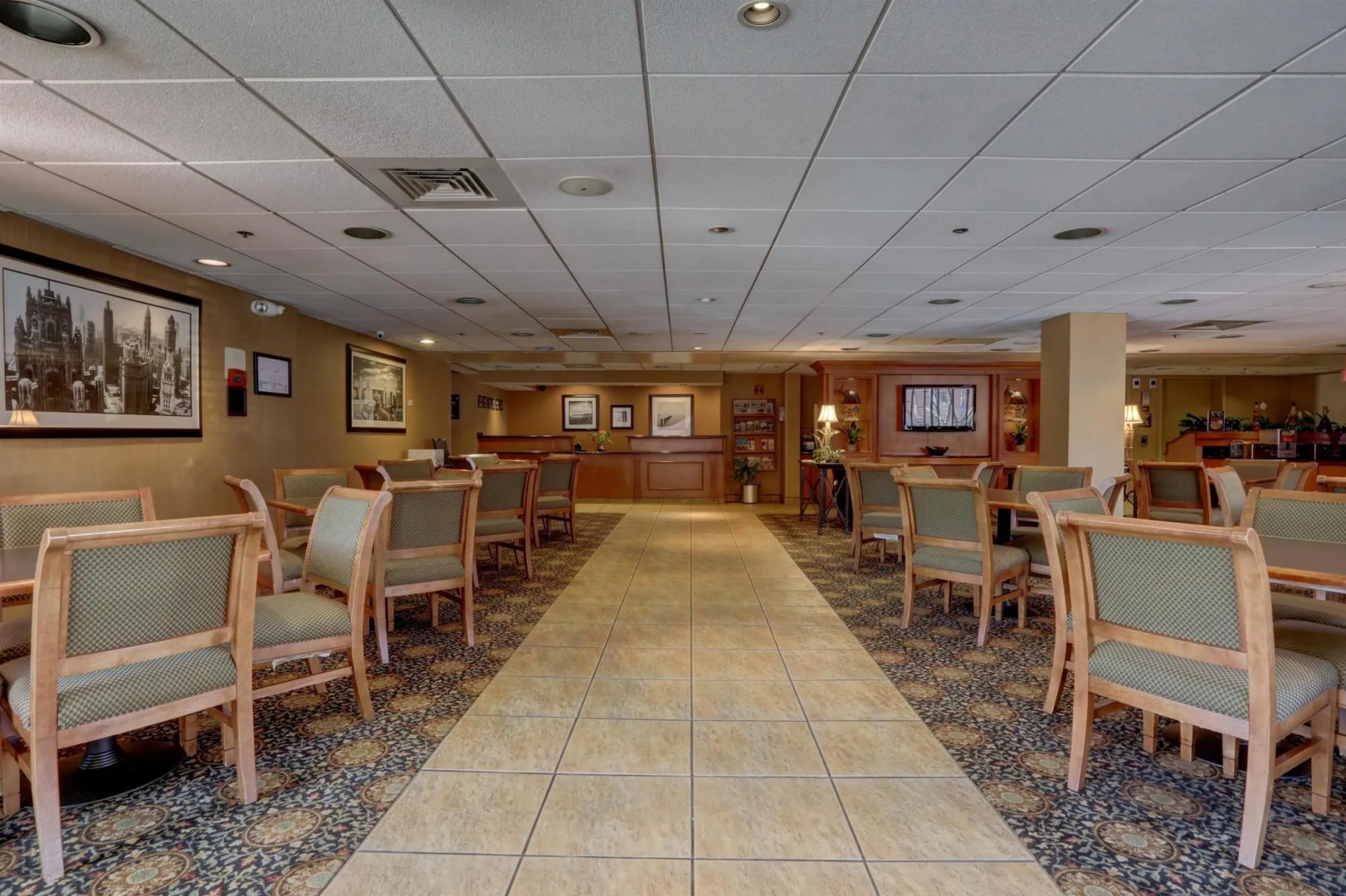SureStay Plus Hotel by Best Western Chicago Lombard