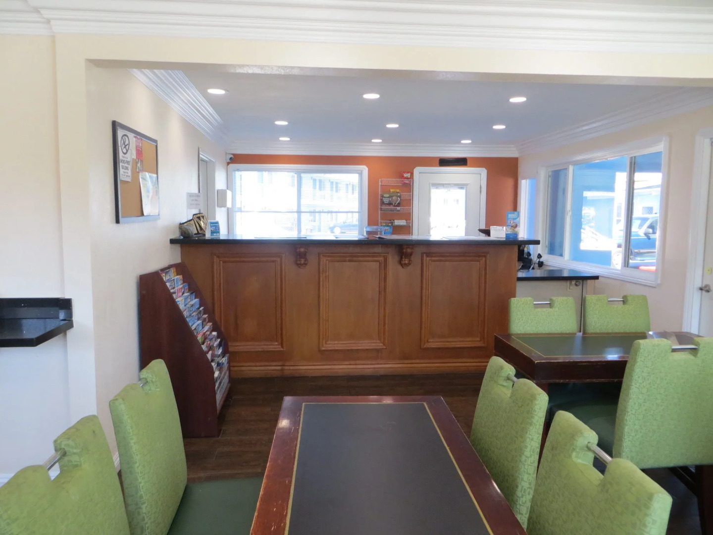 Surf City Inn and Suites