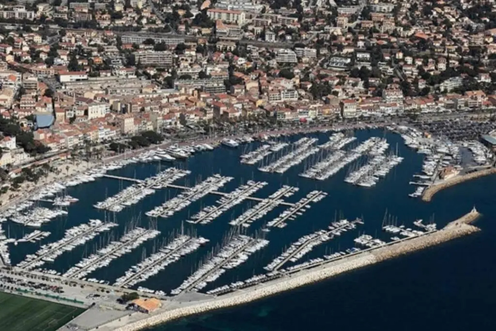 Villa Avec Piscine A 400M De La Plage