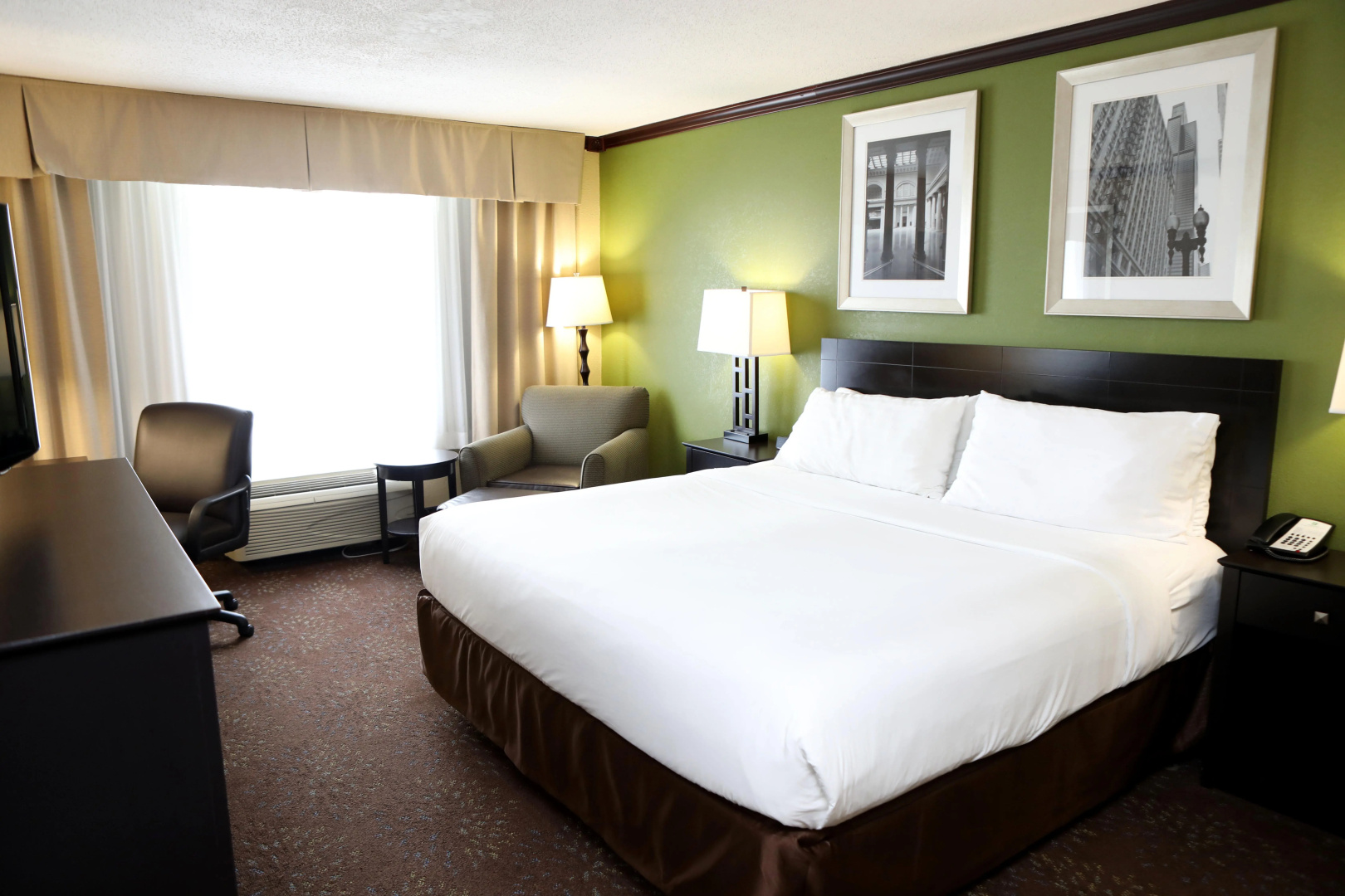 Holiday Inn Chicago-Oakbrook by IHG