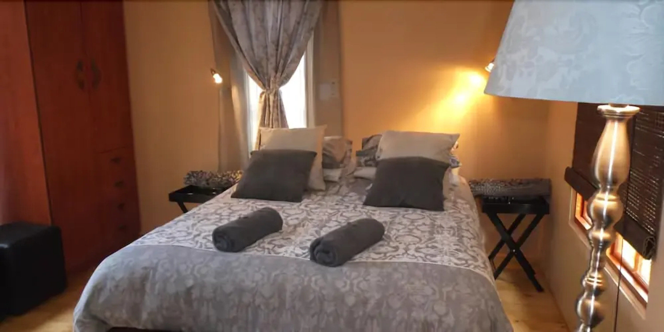 Cango Waterfront Cabins