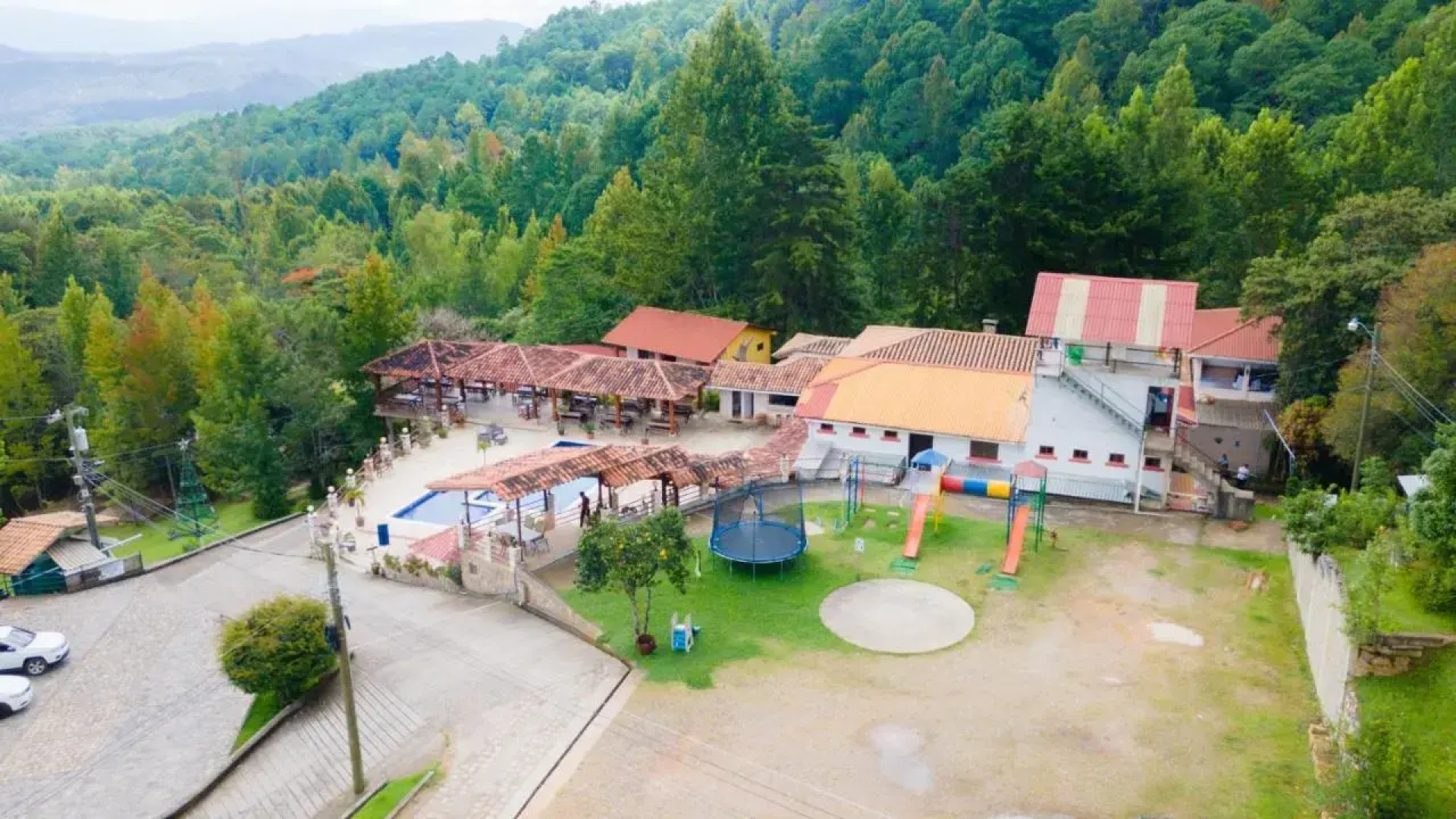 Hotel y Cabañas Ros