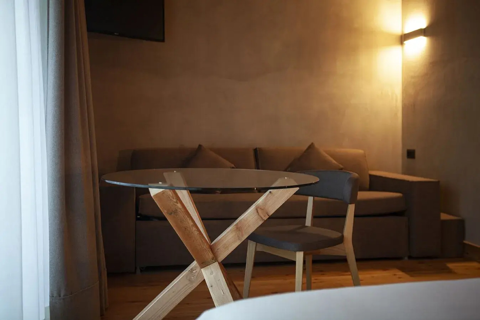 Charmant Petit Hotel