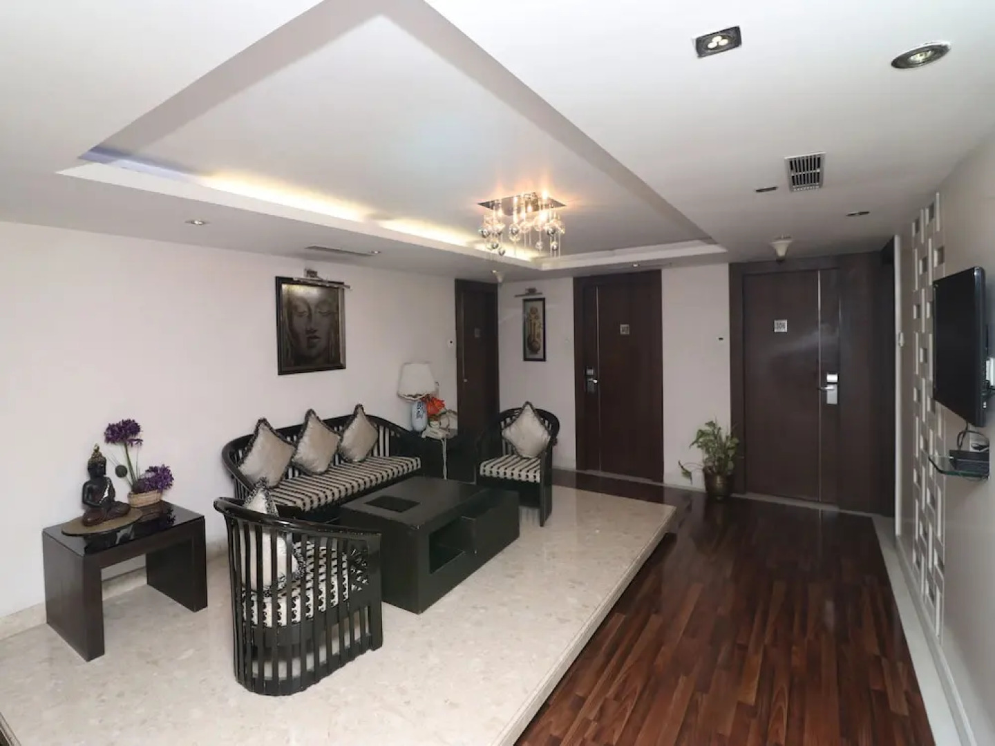 Capital O 3194 Hotel Dayal International