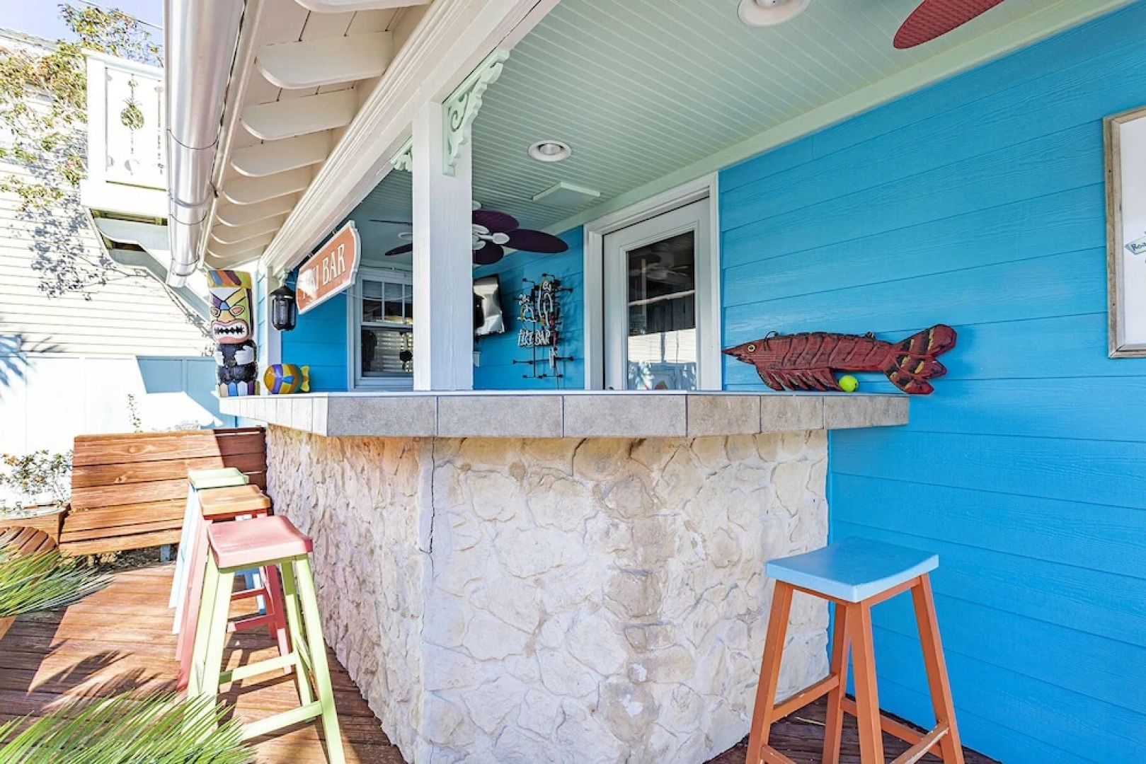 Island Guesthouse and Motel