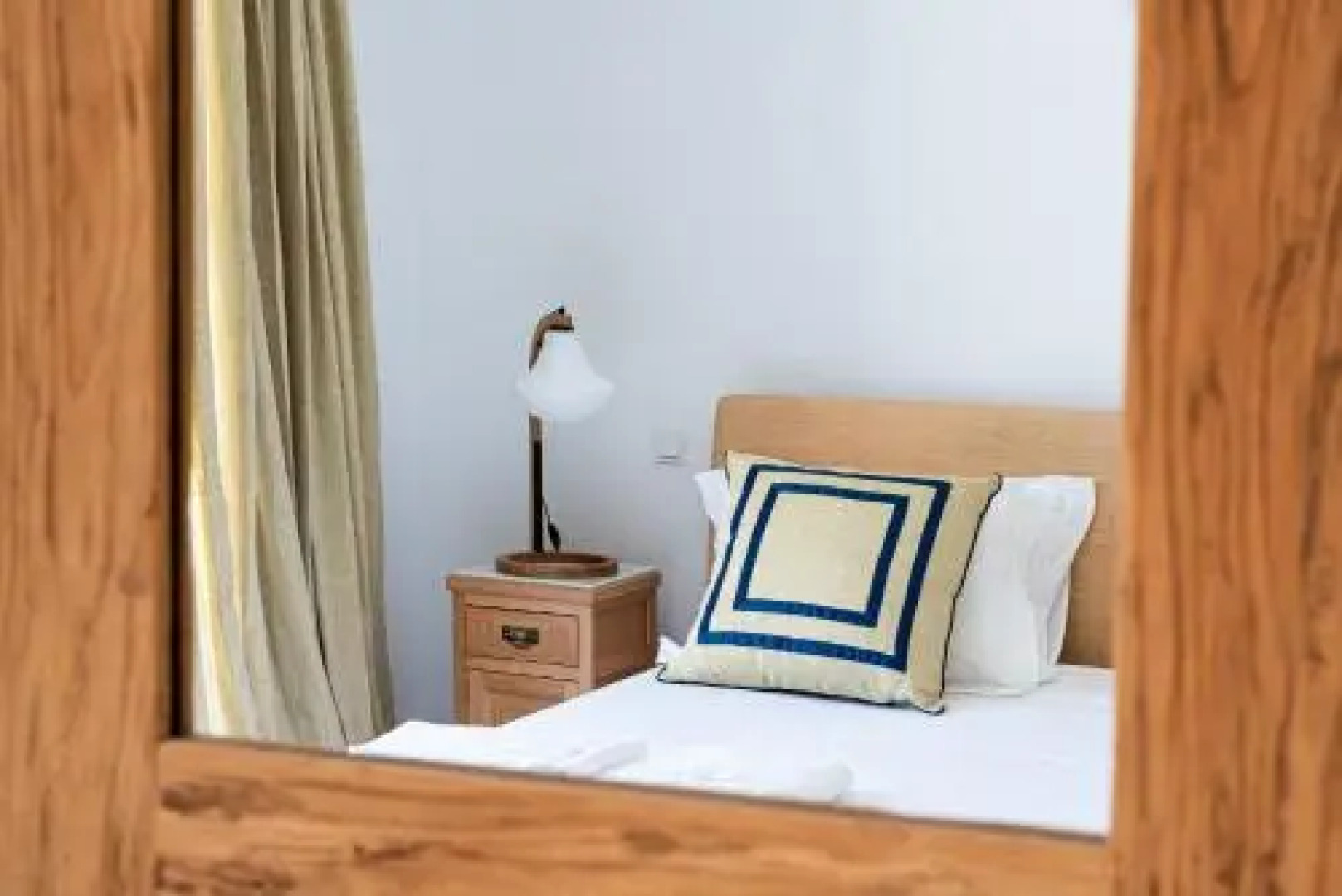 Blueros Luxury Villa